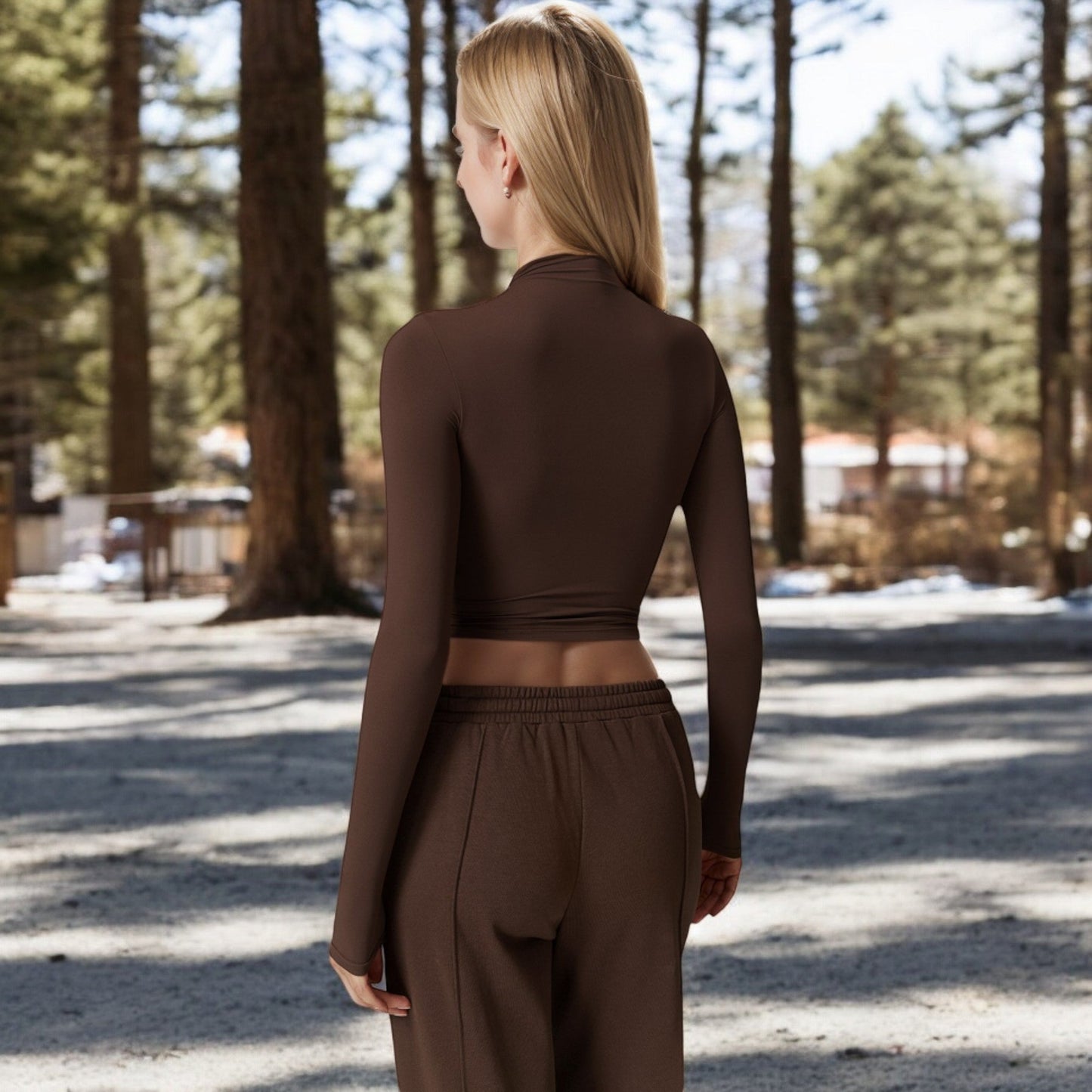 Long Sleeve Mock Neck Cropped Activewear Top