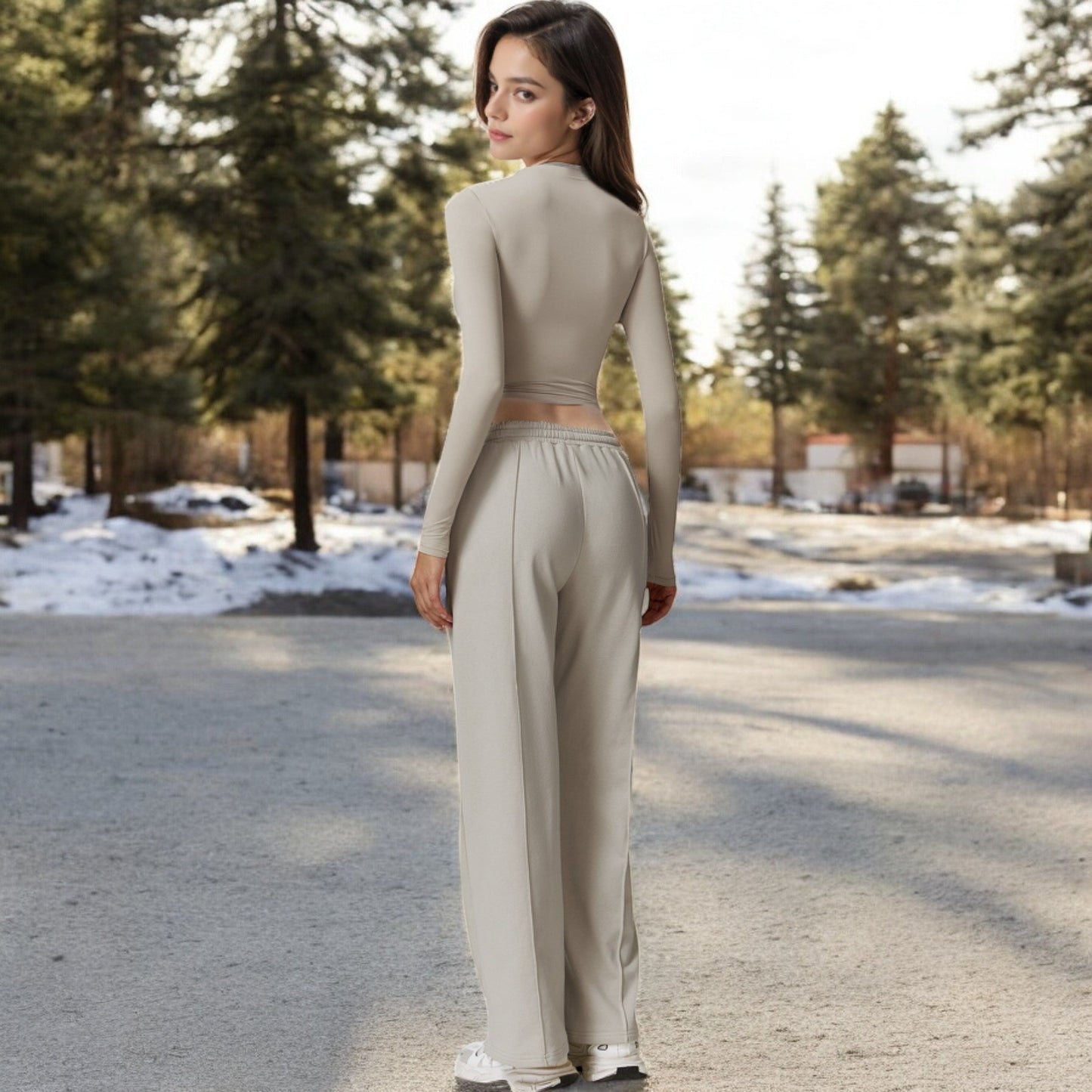 Long Sleeve Mock Neck Cropped Activewear Top