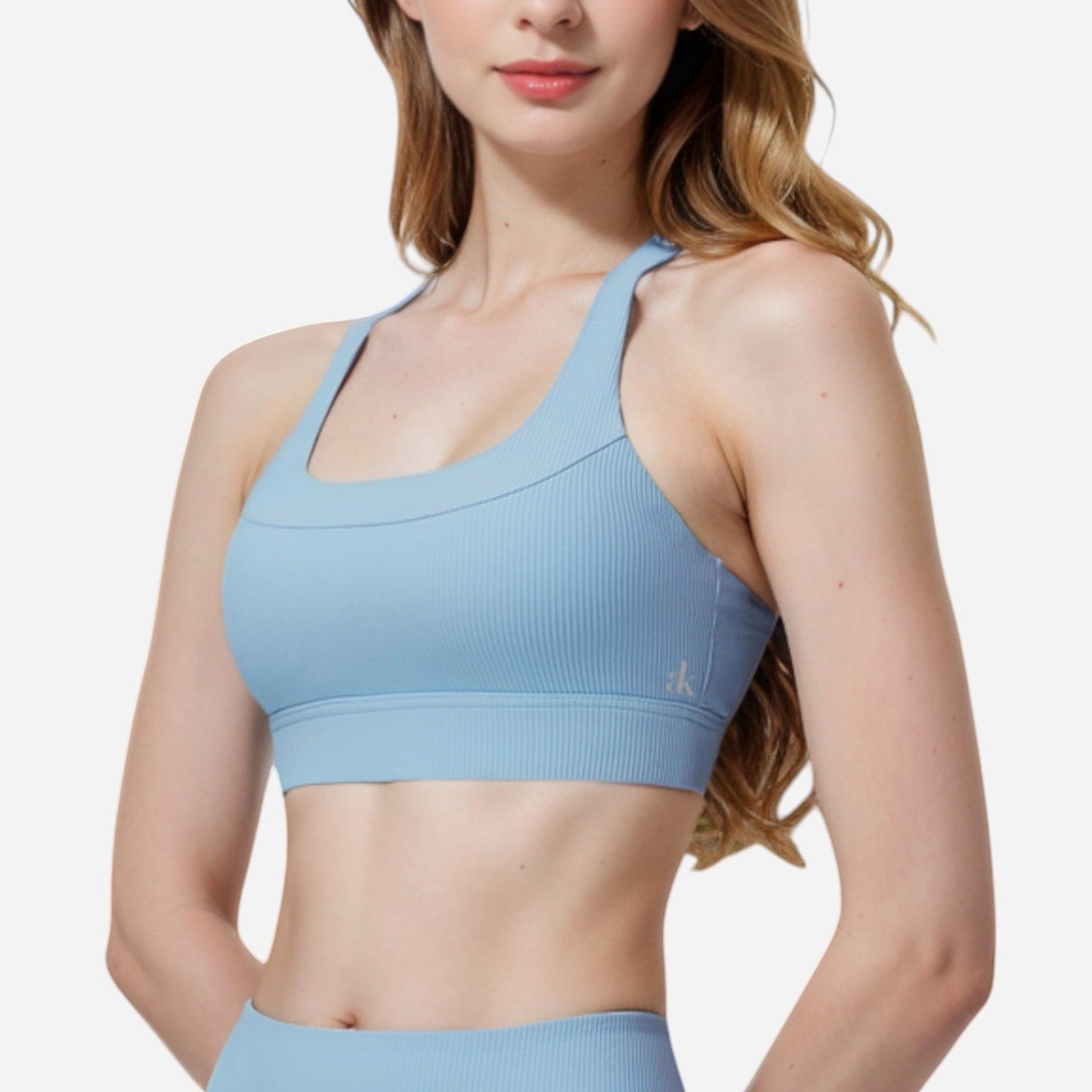 Active Women's Seamless Ribbed Sports Bra with Scoop Neck and Wide Straps