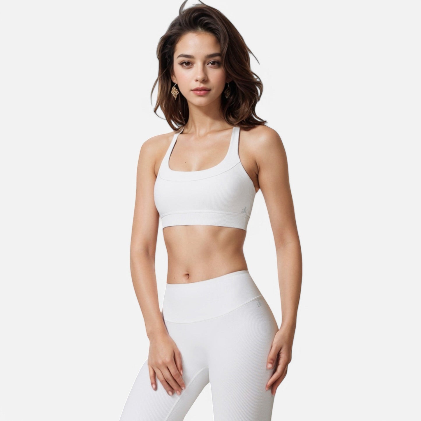 Active Women's Seamless Ribbed Sports Bra with Scoop Neck and Wide Straps