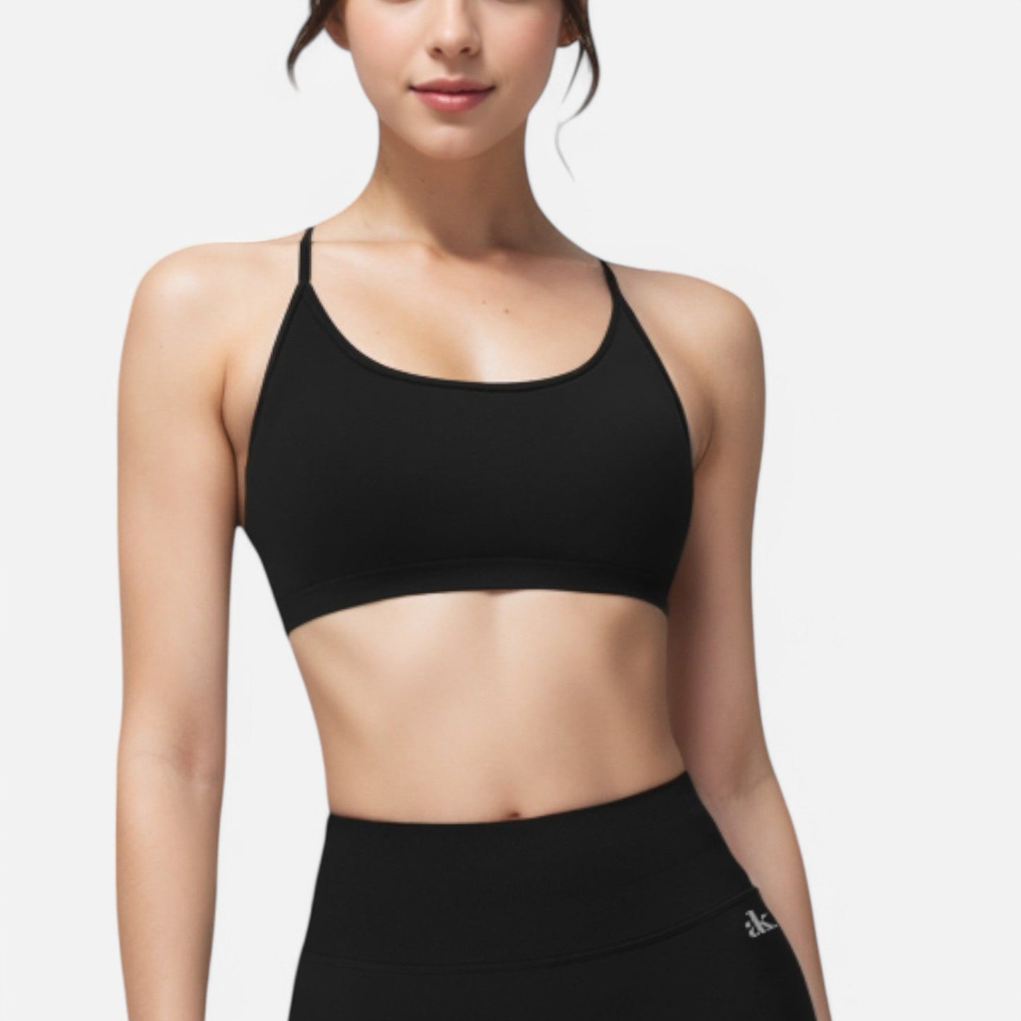 Active Women's Seamless Sports Bra with Scoop Neck and Thin Fixed Straps