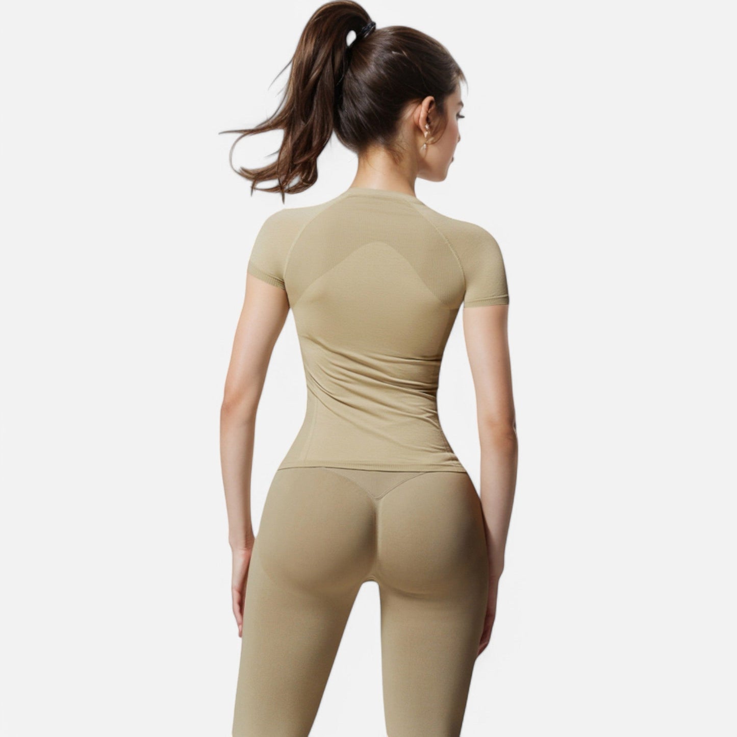 Active Women's Short Sleeve Seamless Fitted Tee with Crew Neck and Stretch Fabric