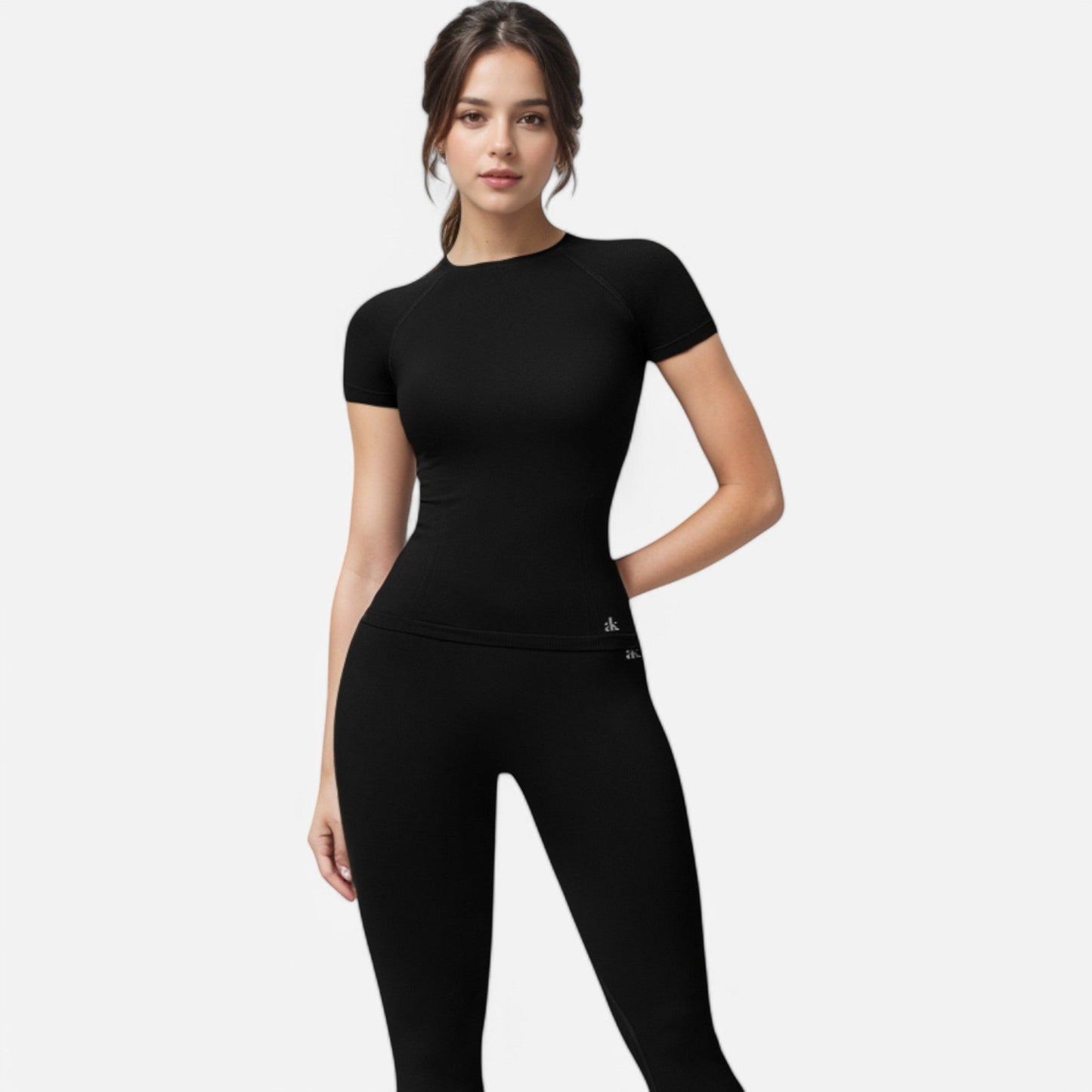 Active Women's Short Sleeve Seamless Fitted Tee with Crew Neck and Stretch Fabric