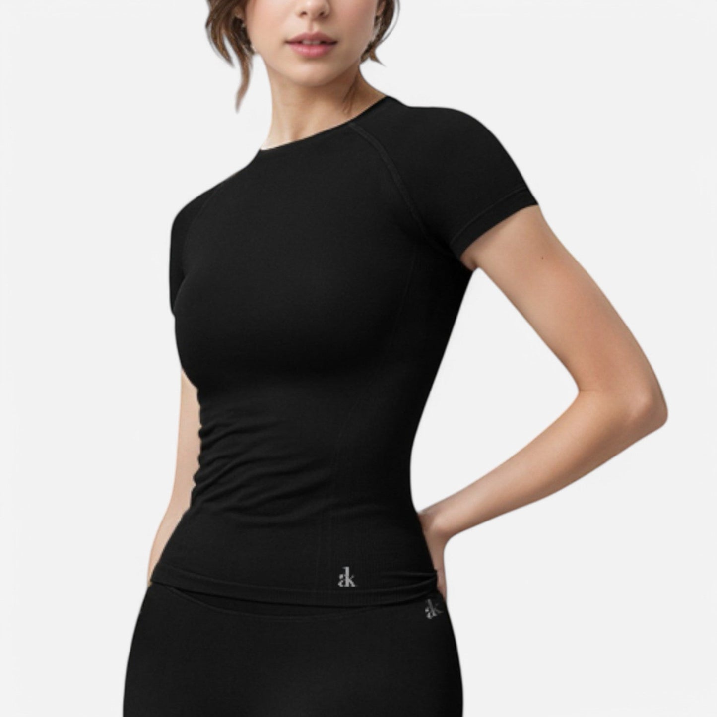 Active Women's Short Sleeve Seamless Fitted Tee with Crew Neck and Stretch Fabric