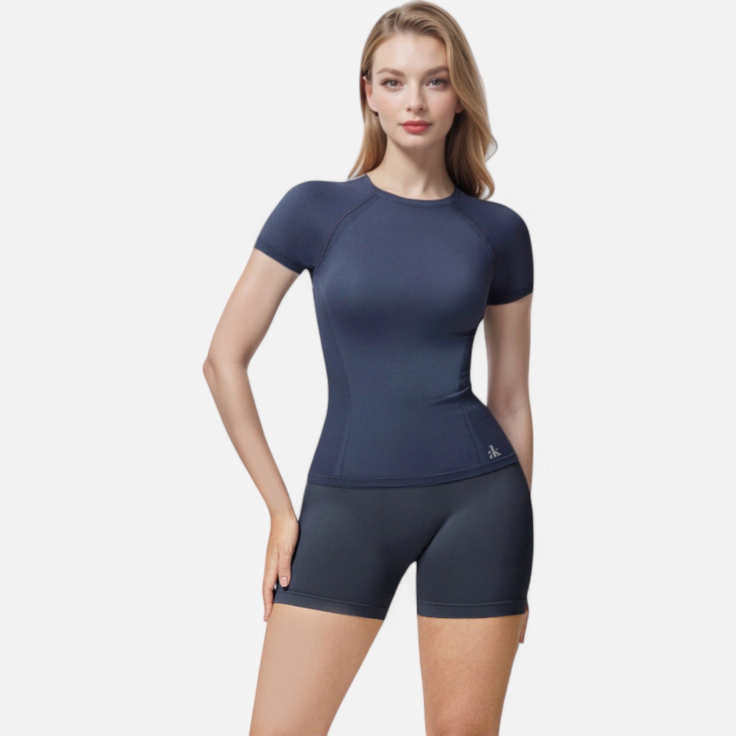 Active Women's Short Sleeve Seamless Fitted Tee with Crew Neck and Stretch Fabric