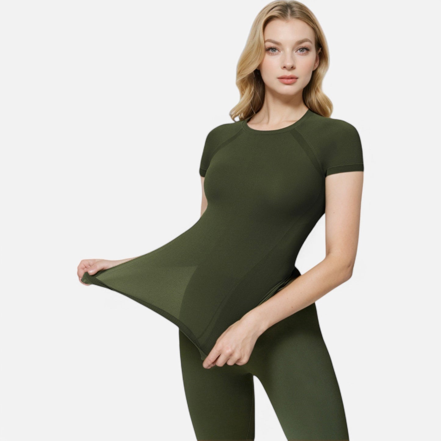 Active Women's Short Sleeve Seamless Fitted Tee with Crew Neck and Stretch Fabric