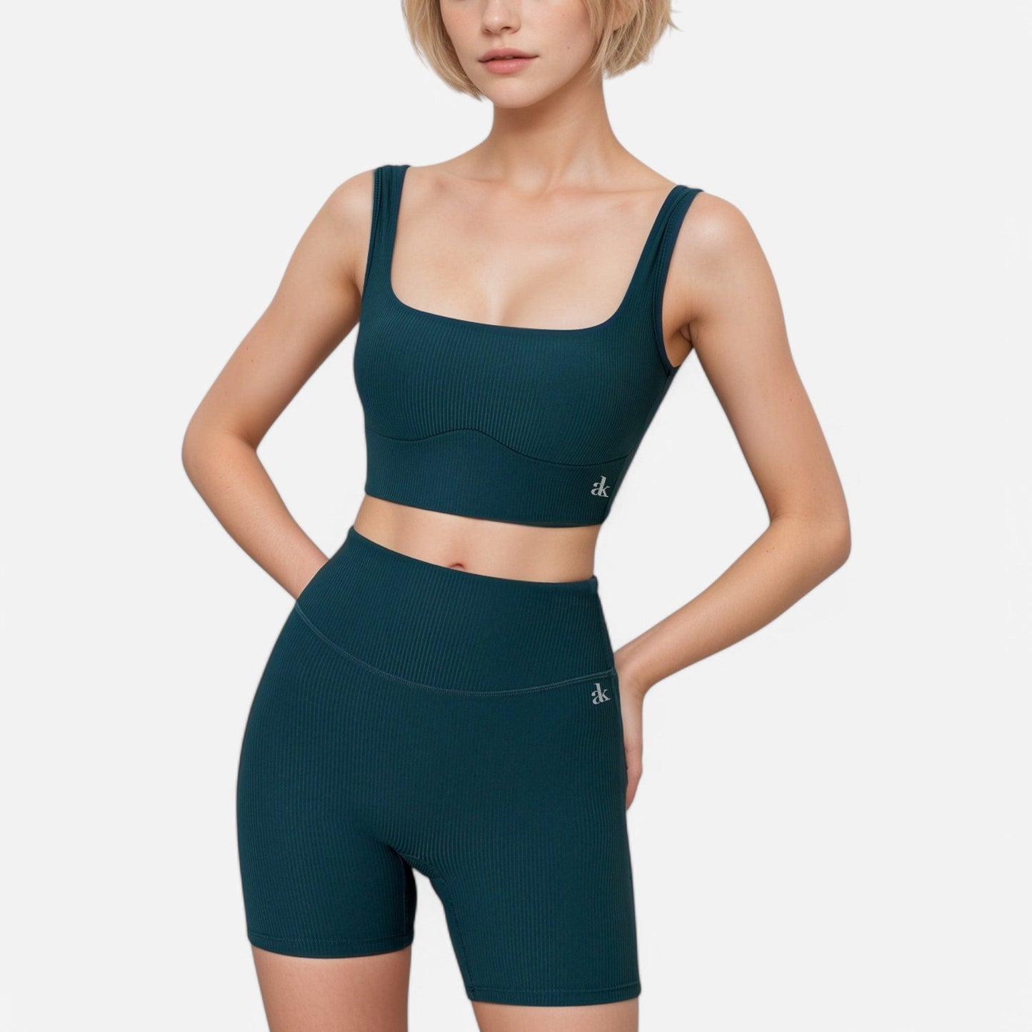 Active Women's Ribbed Seamless Scoop Neck Crop Top with Wide Straps and Subtle Contour Stitching