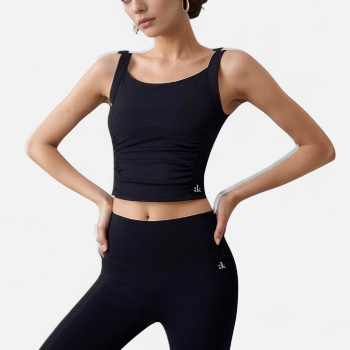 Square Neck Cropped Sports Tank Top with Wide Shoulder Straps and Smooth Seamless Finish