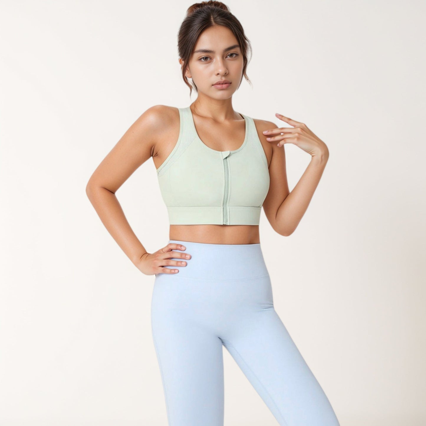 Front Zip Crop Sports Bra with Scoop Neckline and Wide Shoulder Straps for Medium Support