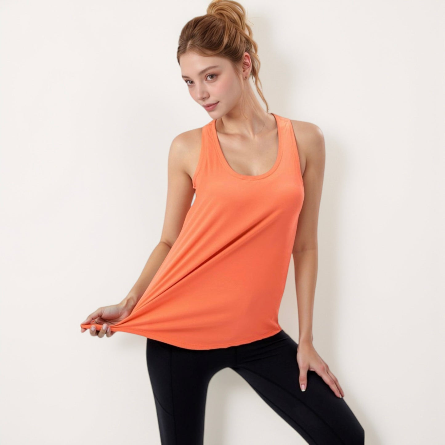 Women's Sleeveless Scoop Neck Workout Tank Top for Active and Casual Wear