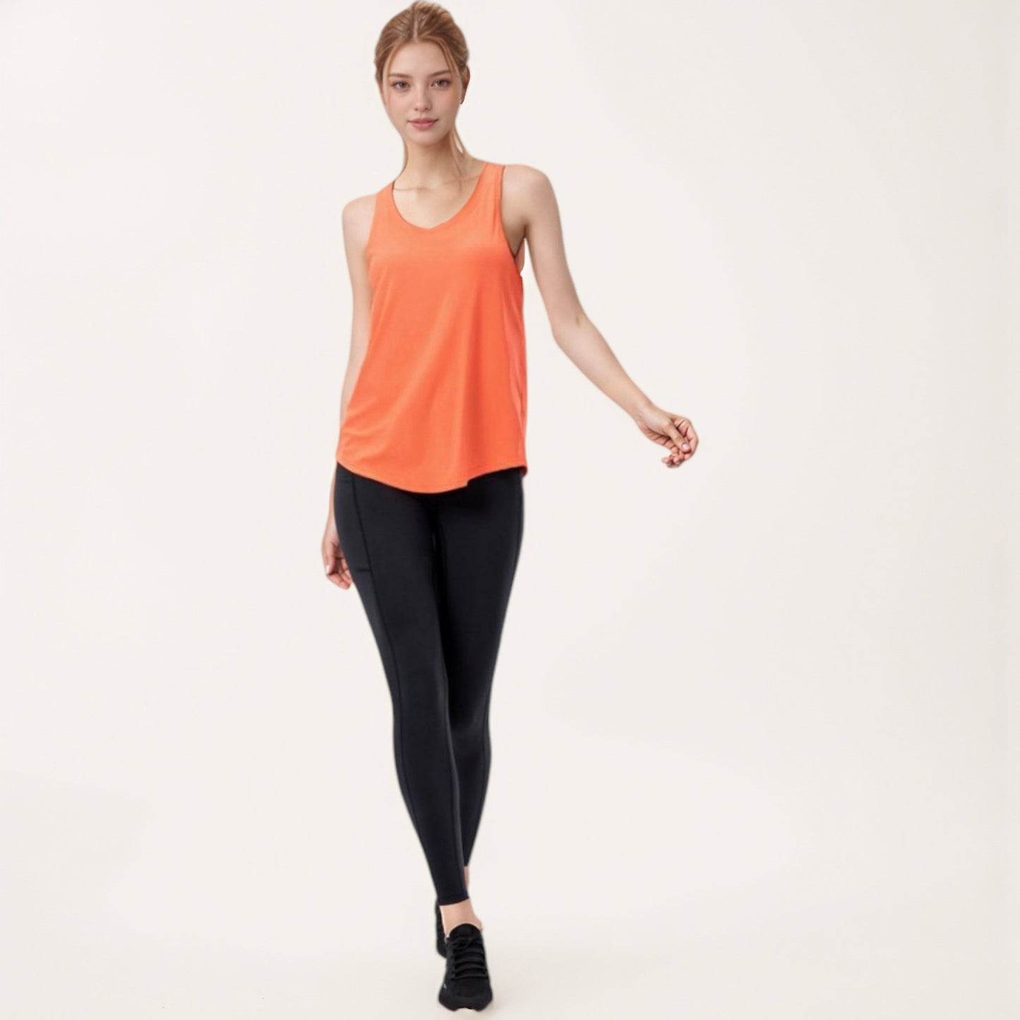 Women's Sleeveless Scoop Neck Workout Tank Top for Active and Casual Wear