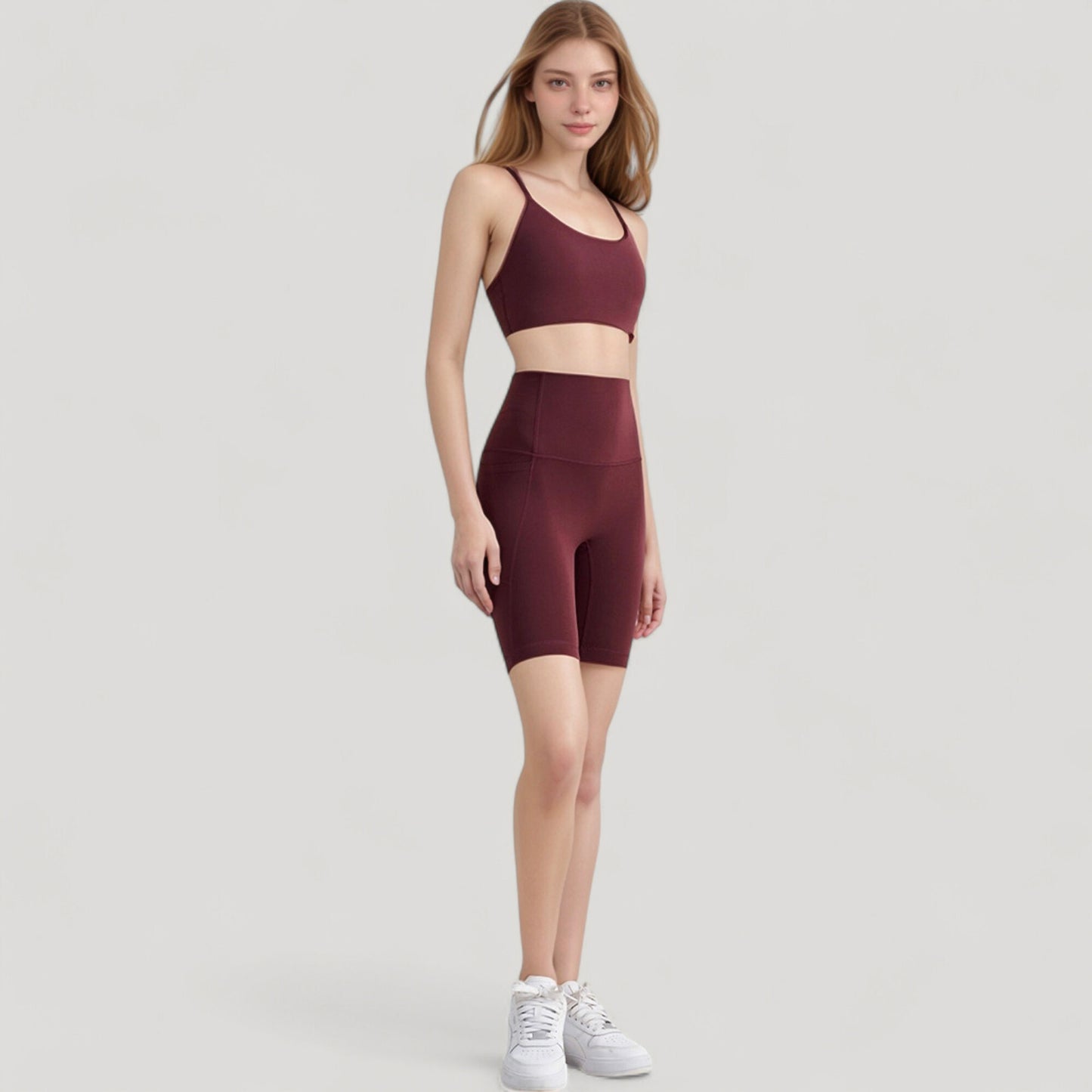 Seamless Scoop Neck Sports Bra with Thin Adjustable Straps and Soft Stretch Fabric