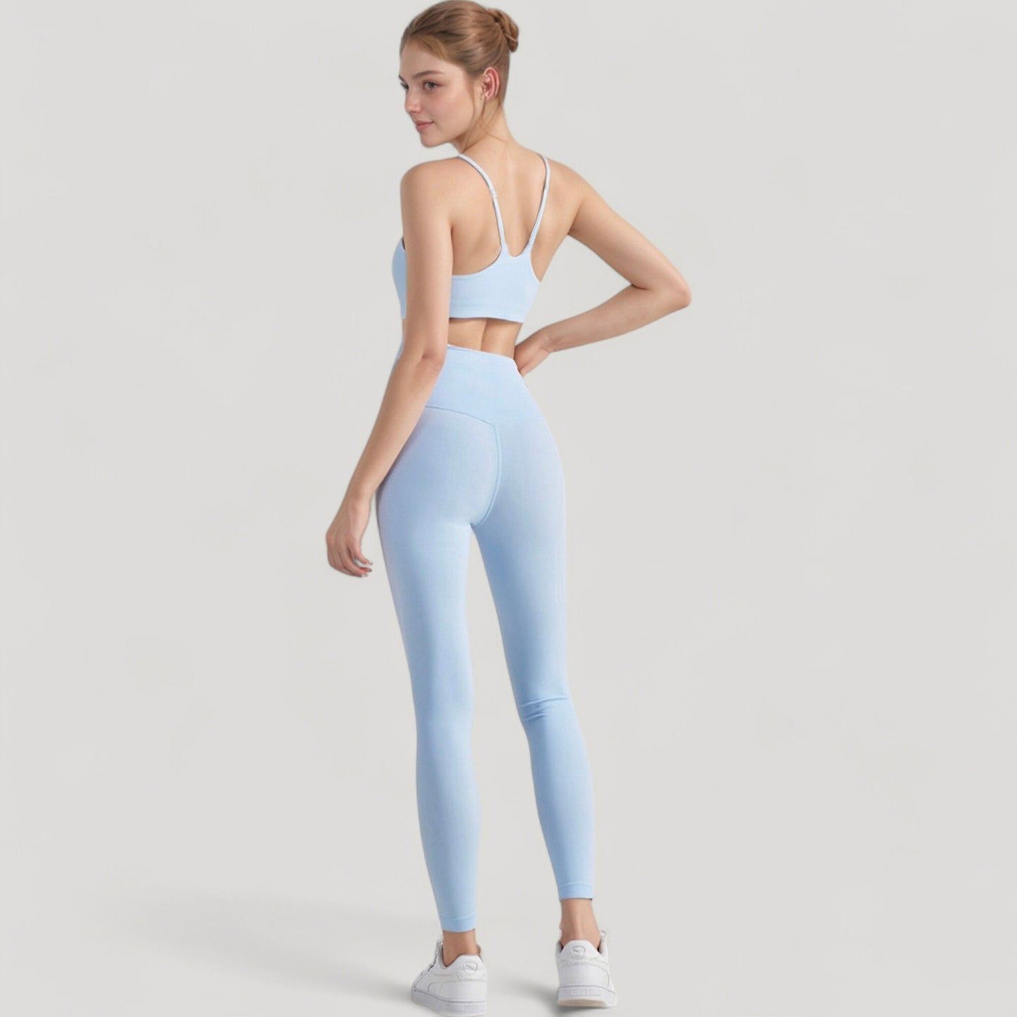 Seamless Scoop Neck Sports Bra with Thin Adjustable Straps and Soft Stretch Fabric
