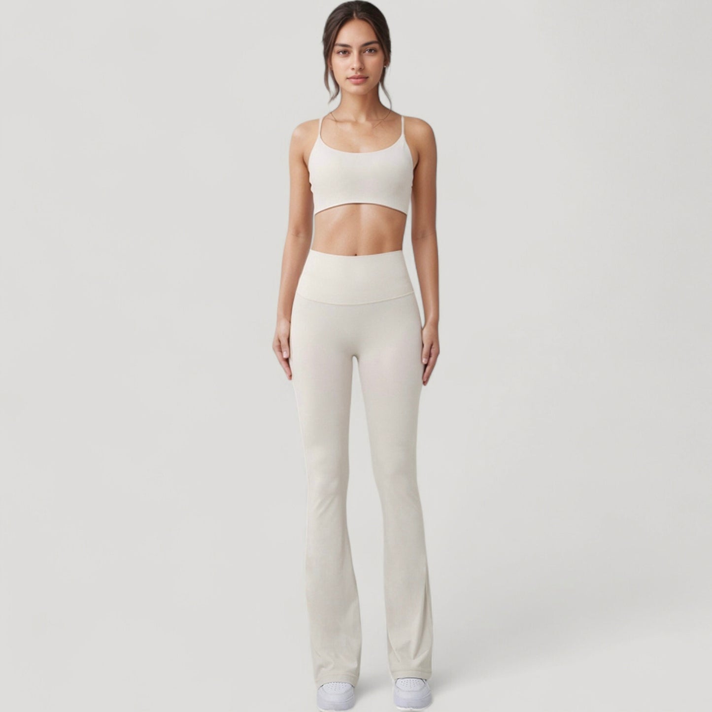 Seamless Scoop Neck Sports Bra with Thin Adjustable Straps and Soft Stretch Fabric