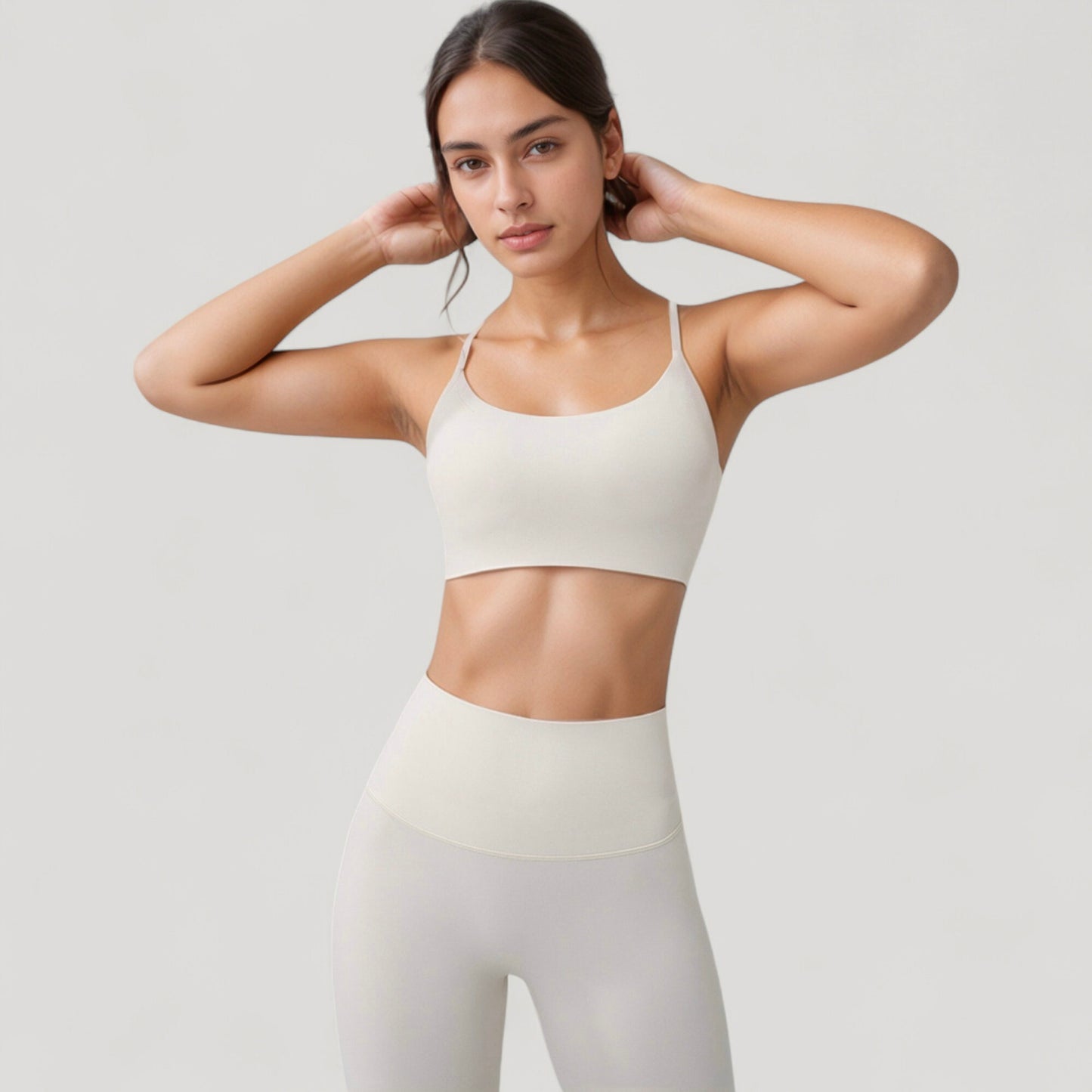 Seamless Scoop Neck Sports Bra with Thin Adjustable Straps and Soft Stretch Fabric