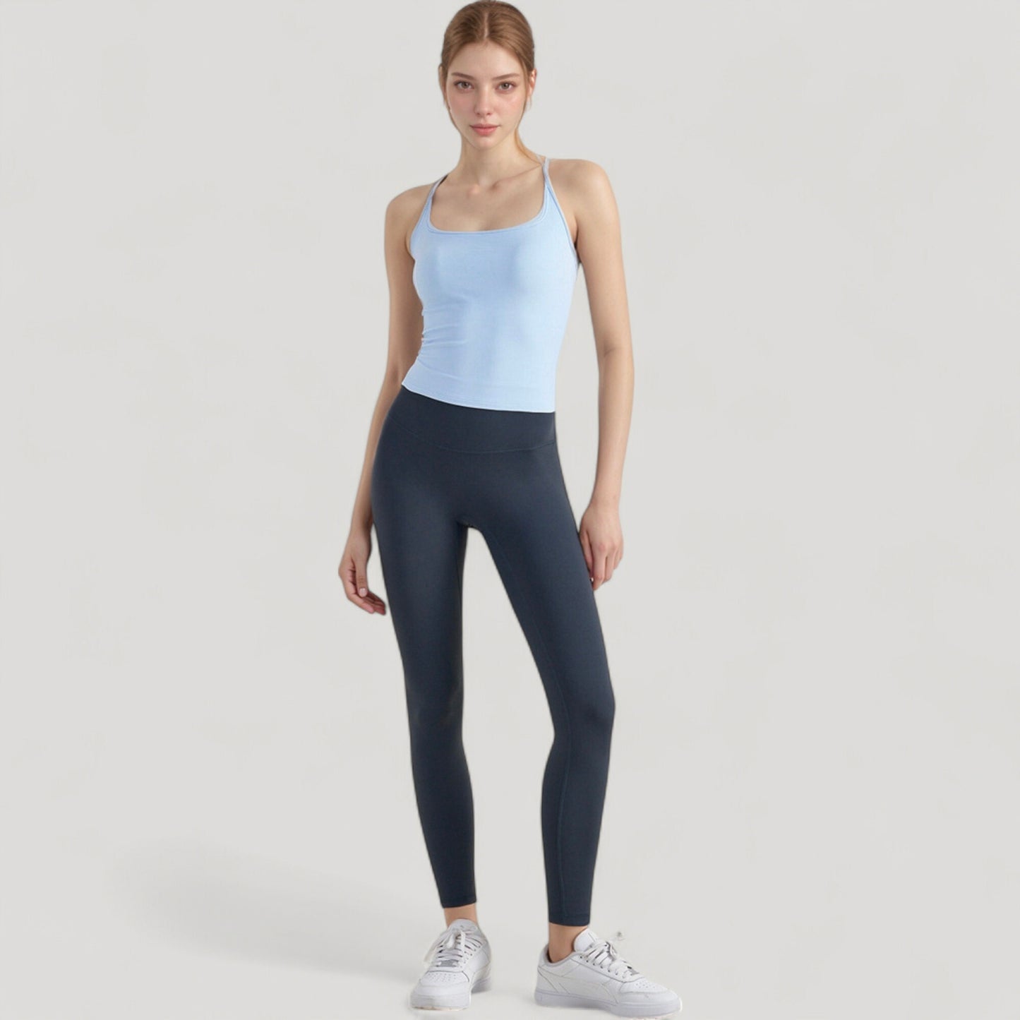 Fitted Square Neck Tank Top with Built-In Bra and Racerback Design for Active and Casual Comfort