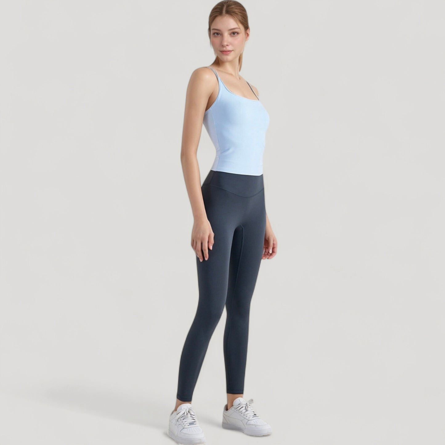 Fitted Square Neck Tank Top with Built-In Bra and Racerback Design for Active and Casual Comfort