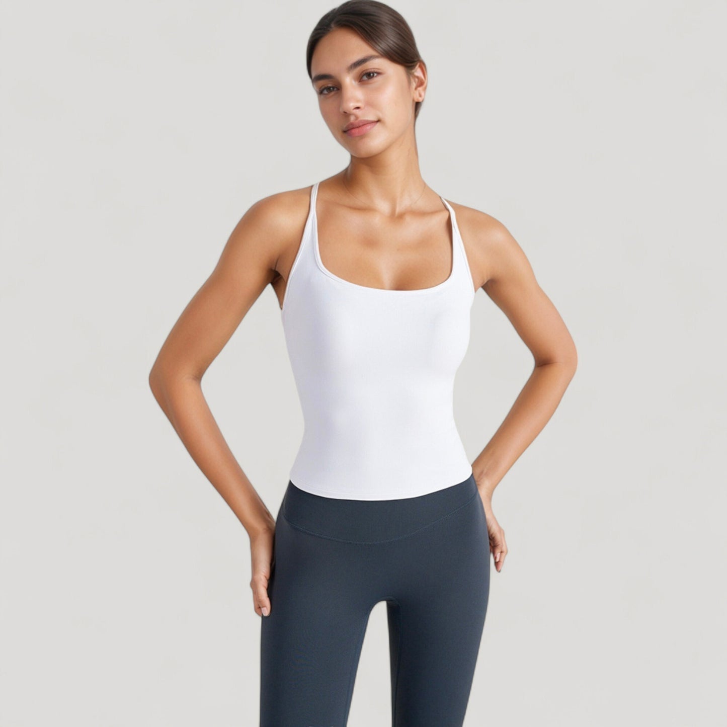 Fitted Square Neck Tank Top with Built-In Bra and Racerback Design for Active and Casual Comfort