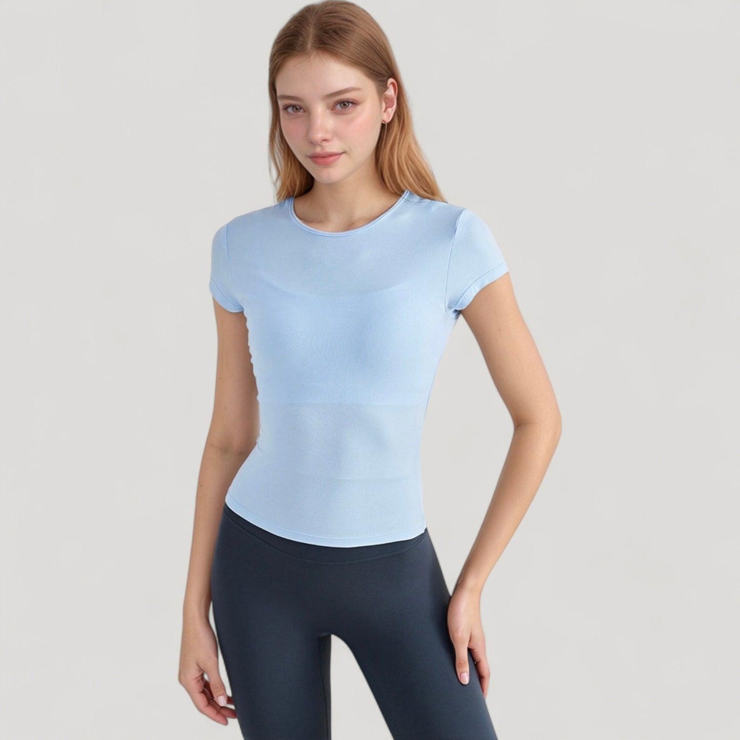 Short Sleeve Fitted Crew Neck Top with Stretch Fabric for a Sleek and Comfortable Everyday Look