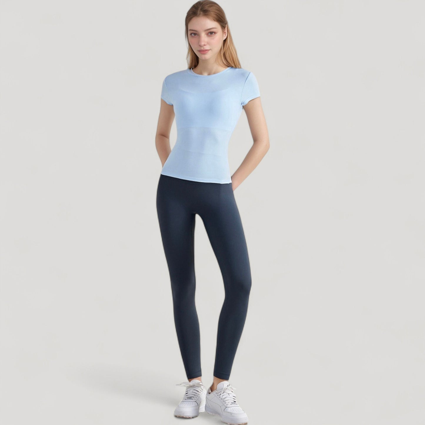 Short Sleeve Fitted Crew Neck Top with Stretch Fabric for a Sleek and Comfortable Everyday Look