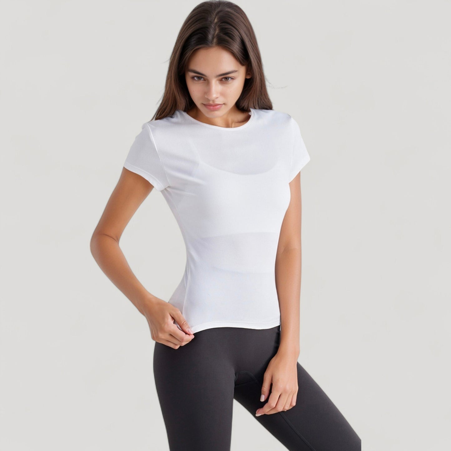 Short Sleeve Fitted Crew Neck Top with Stretch Fabric for a Sleek and Comfortable Everyday Look
