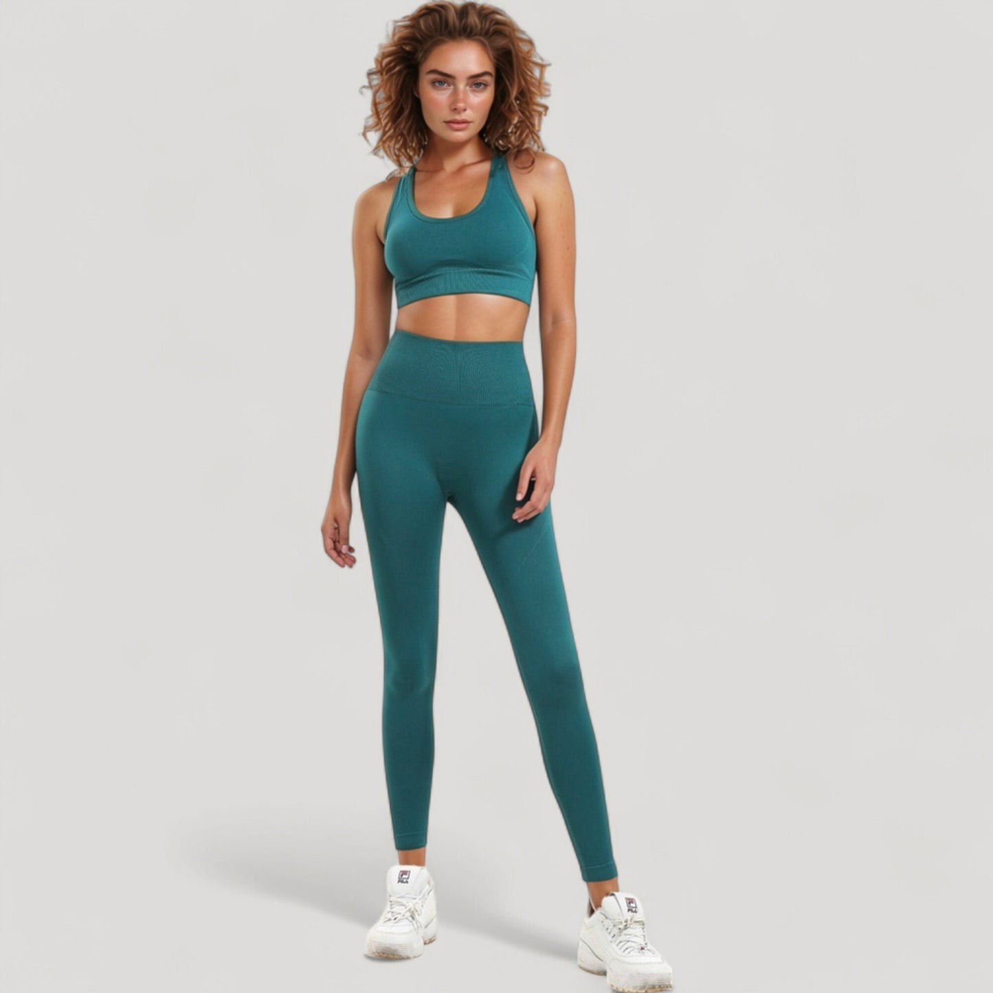 Seamless Racerback Sports Bra with Ribbed Hem and Scoop Neckline for Medium Support