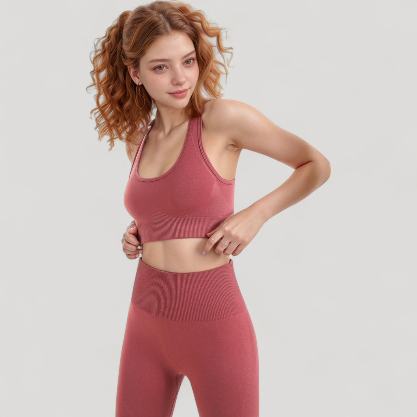 Seamless Racerback Sports Bra with Ribbed Hem and Scoop Neckline for Medium Support
