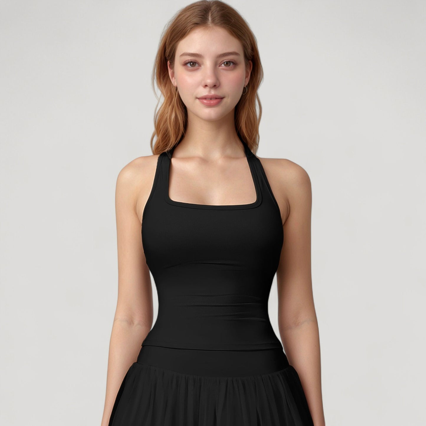 Square Neck Active Tank Top with Built-In Bra and Racerback Design for Comfort and Movement