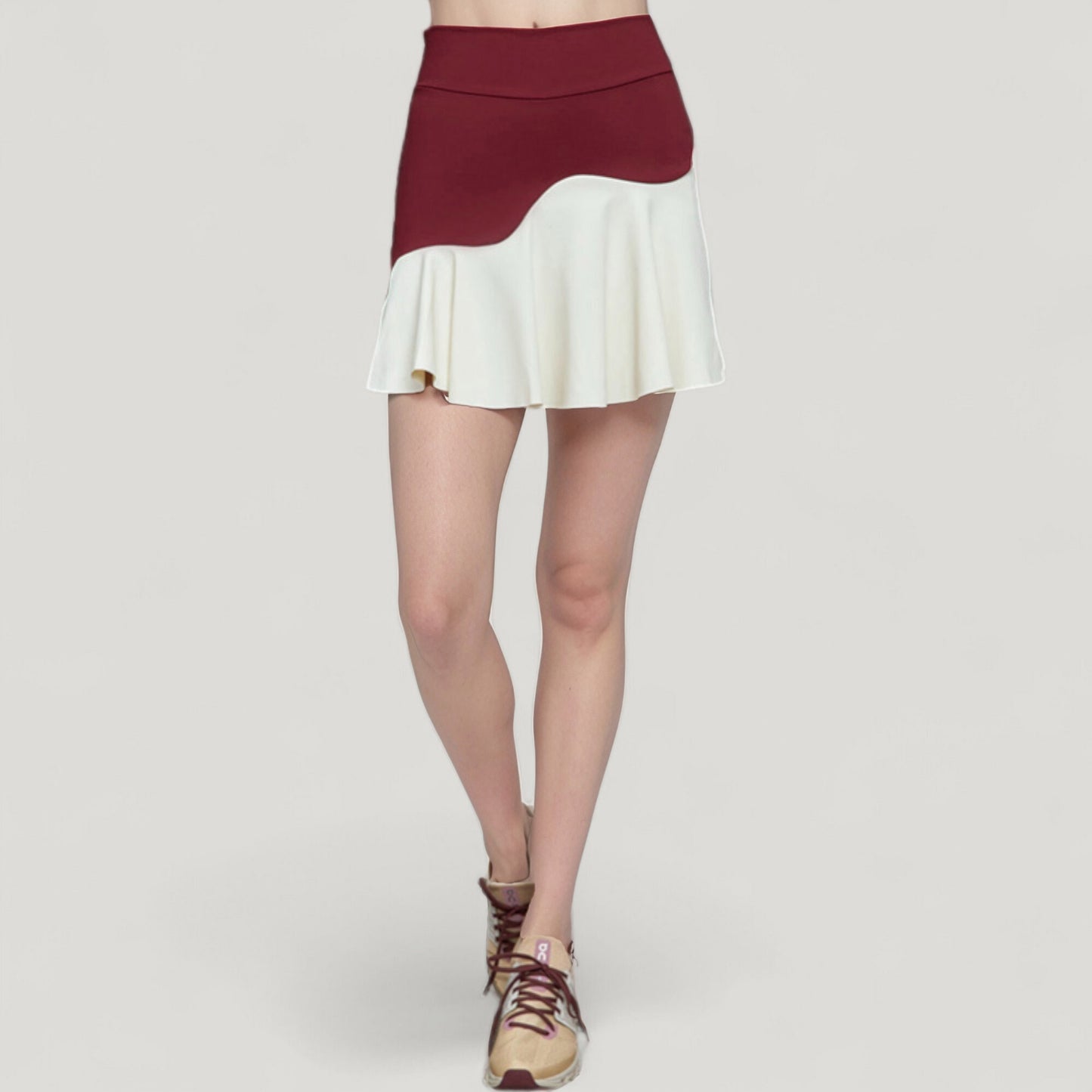 High Waist Colorblock Tennis Skirt with Sculpted Contrast Design and Flared Hem