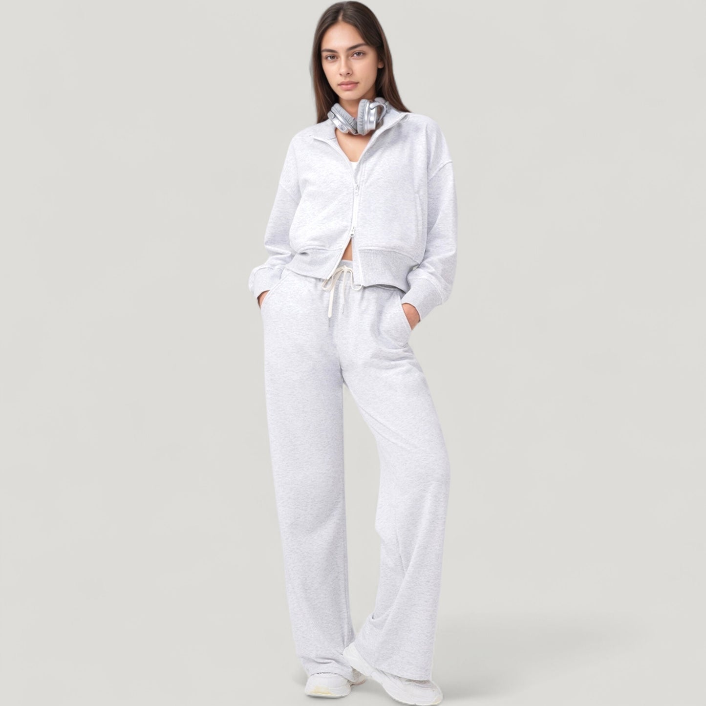Cropped Zip-Up Jacket with High Collar and Long Sleeves