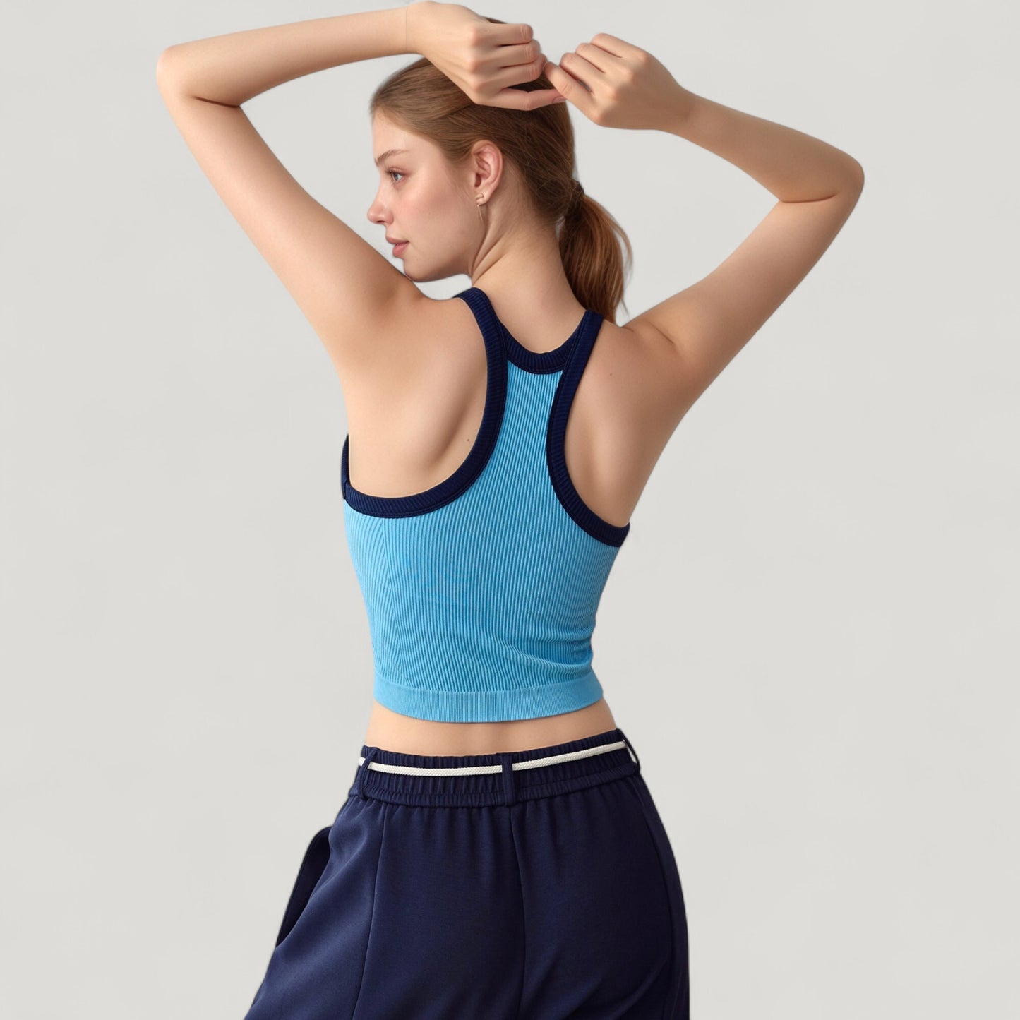Ribbed Racerback Cropped Tank Top with Contrast Trim and Fitted Stretch Fabric
