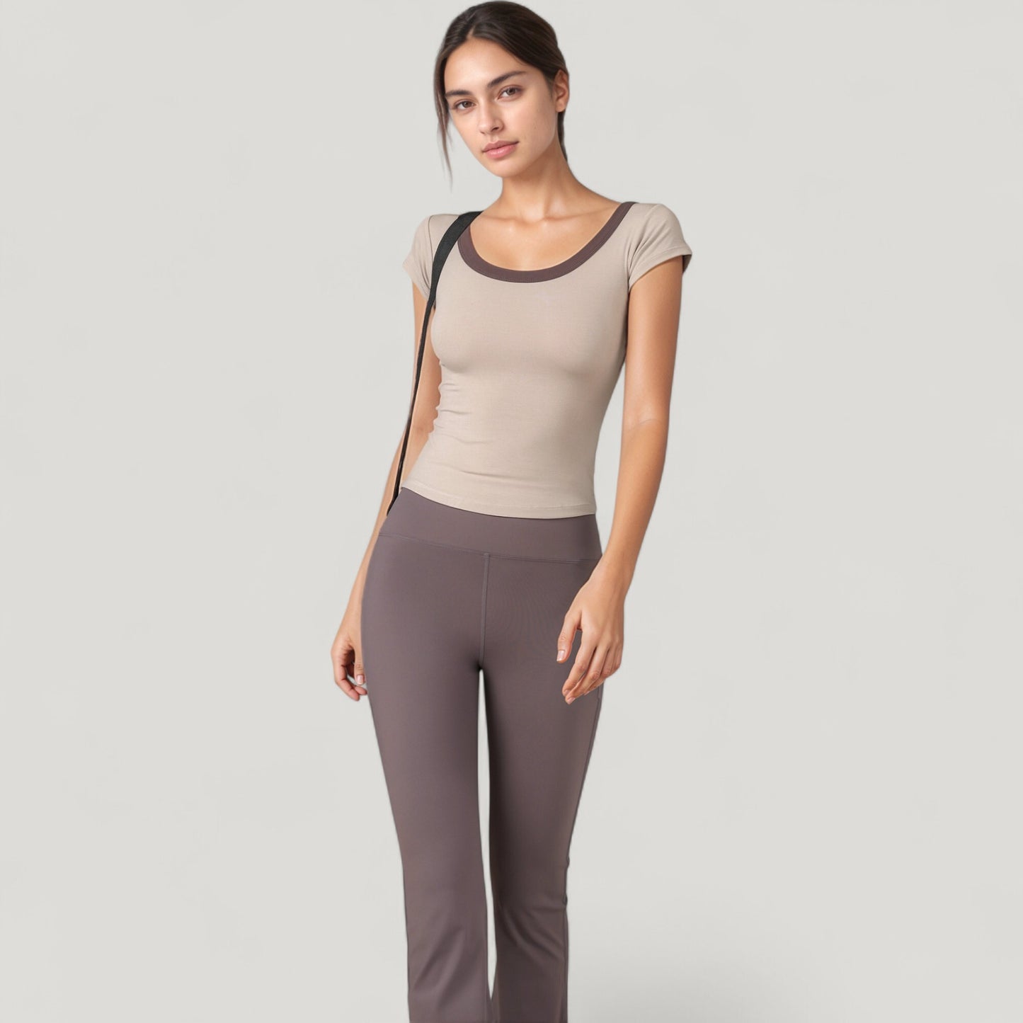 Scoop Neck Contrast Trim Fitted Short Sleeve Active Top