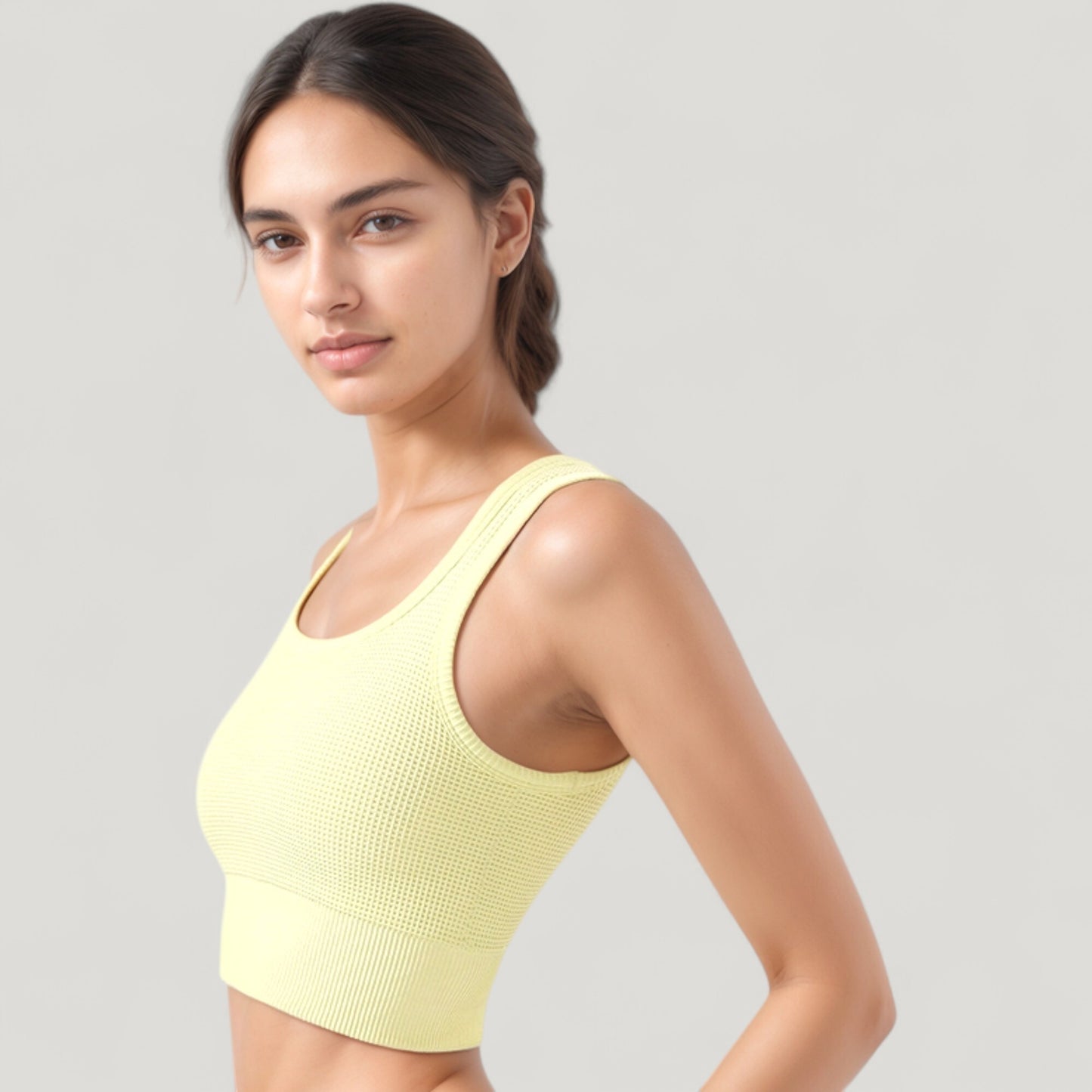Ribbed Seamless Sports Bra with Scoop Neck and Wide Straps
