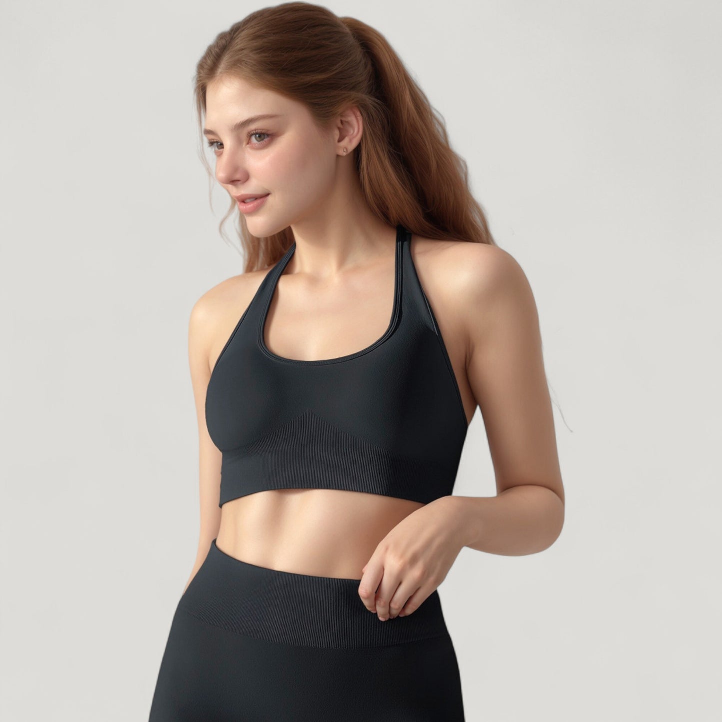 Seamless Halter Neck Athletic Crop Top with Ribbed Detailing