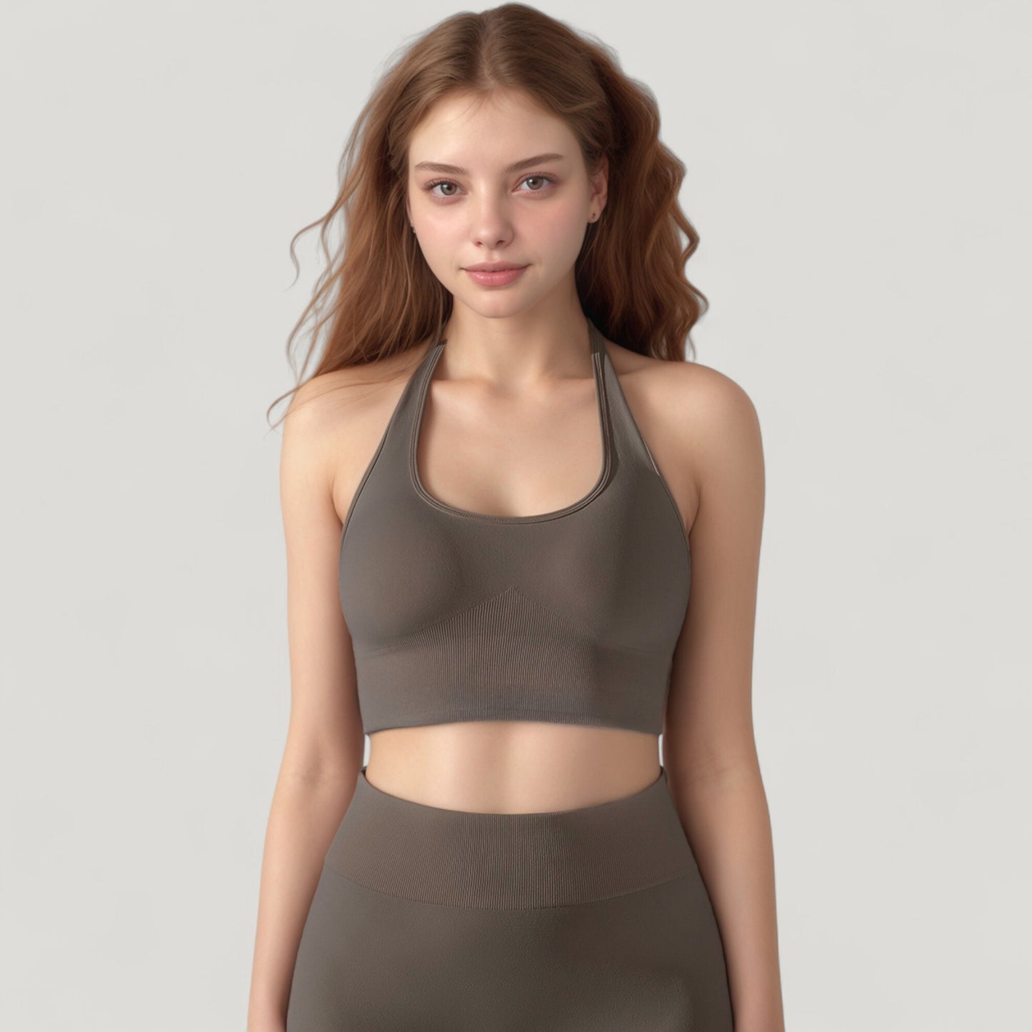Seamless Halter Neck Athletic Crop Top with Ribbed Detailing