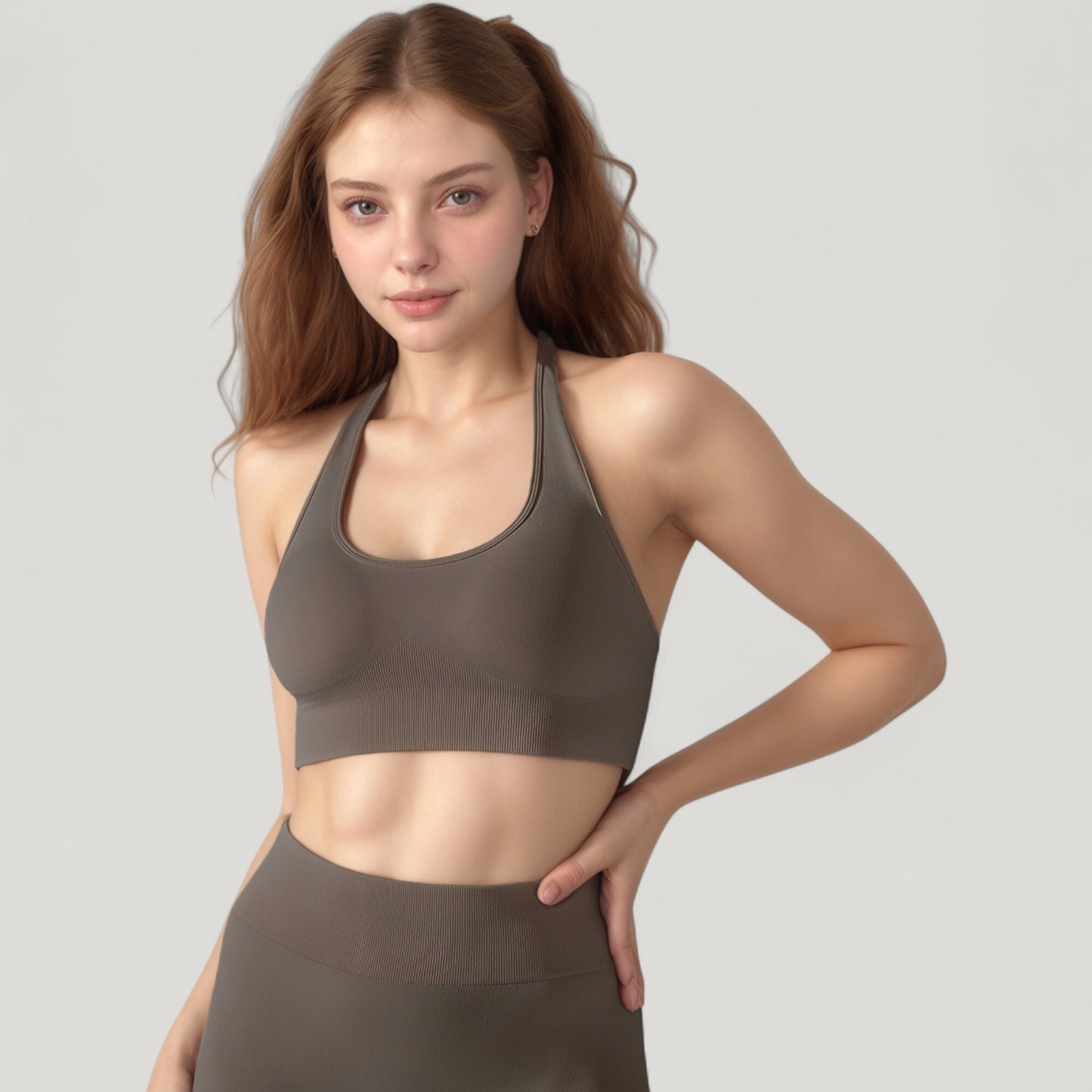 Seamless Halter Neck Athletic Crop Top with Ribbed Detailing
