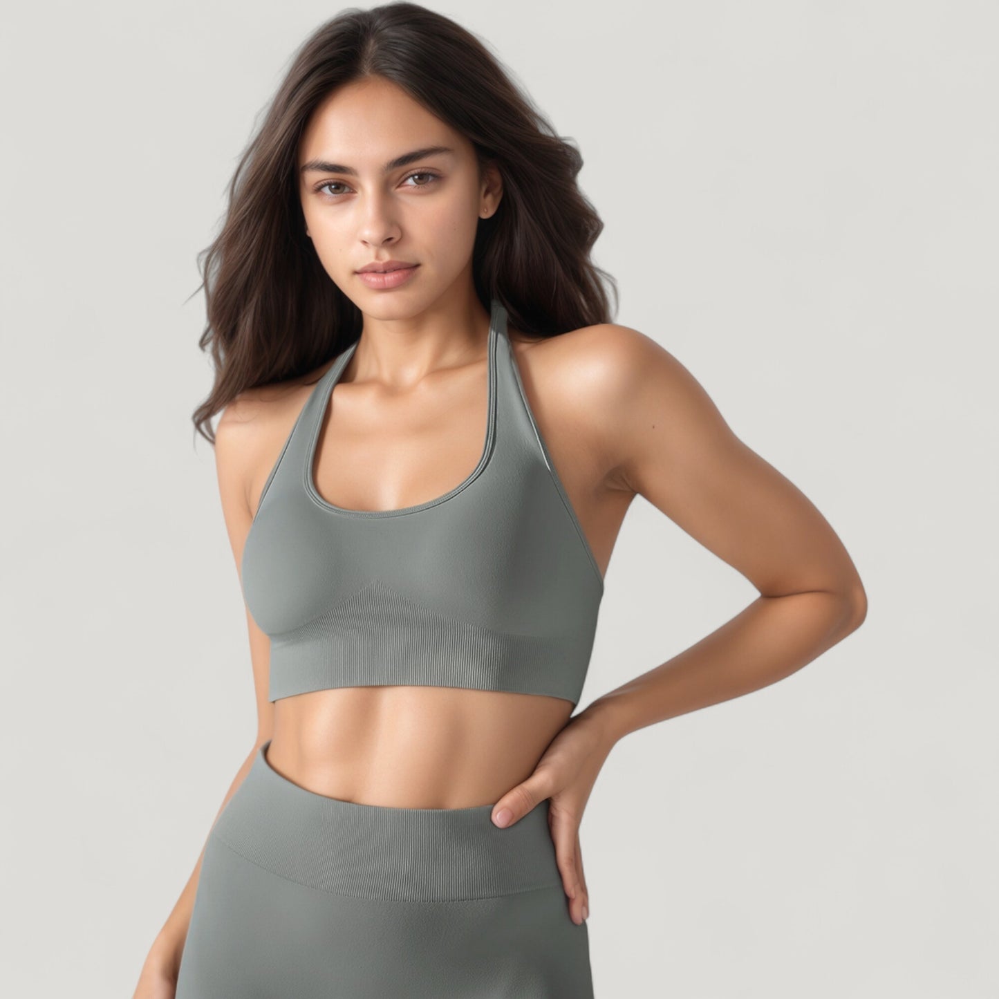 Seamless Halter Neck Athletic Crop Top with Ribbed Detailing