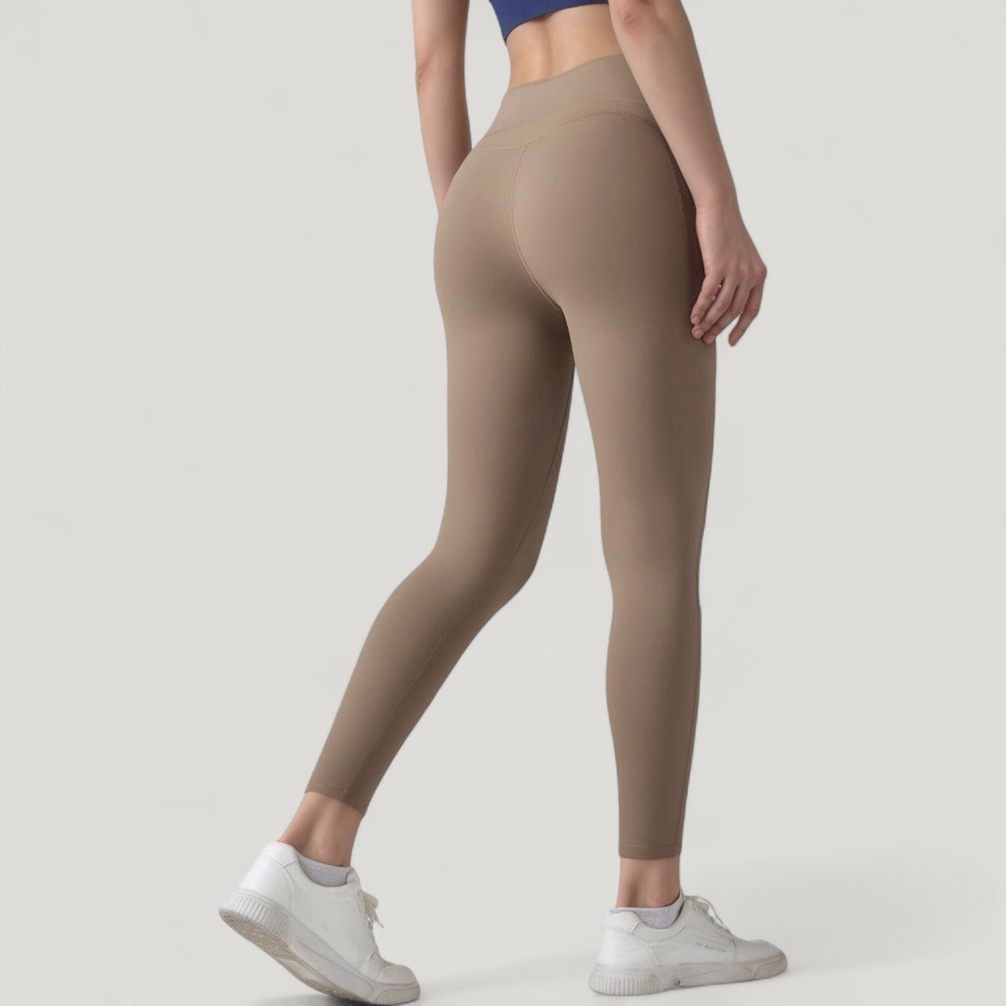High Waist Leggings with Side Pockets and Seamless Fitted Design for Active and Casual Wear