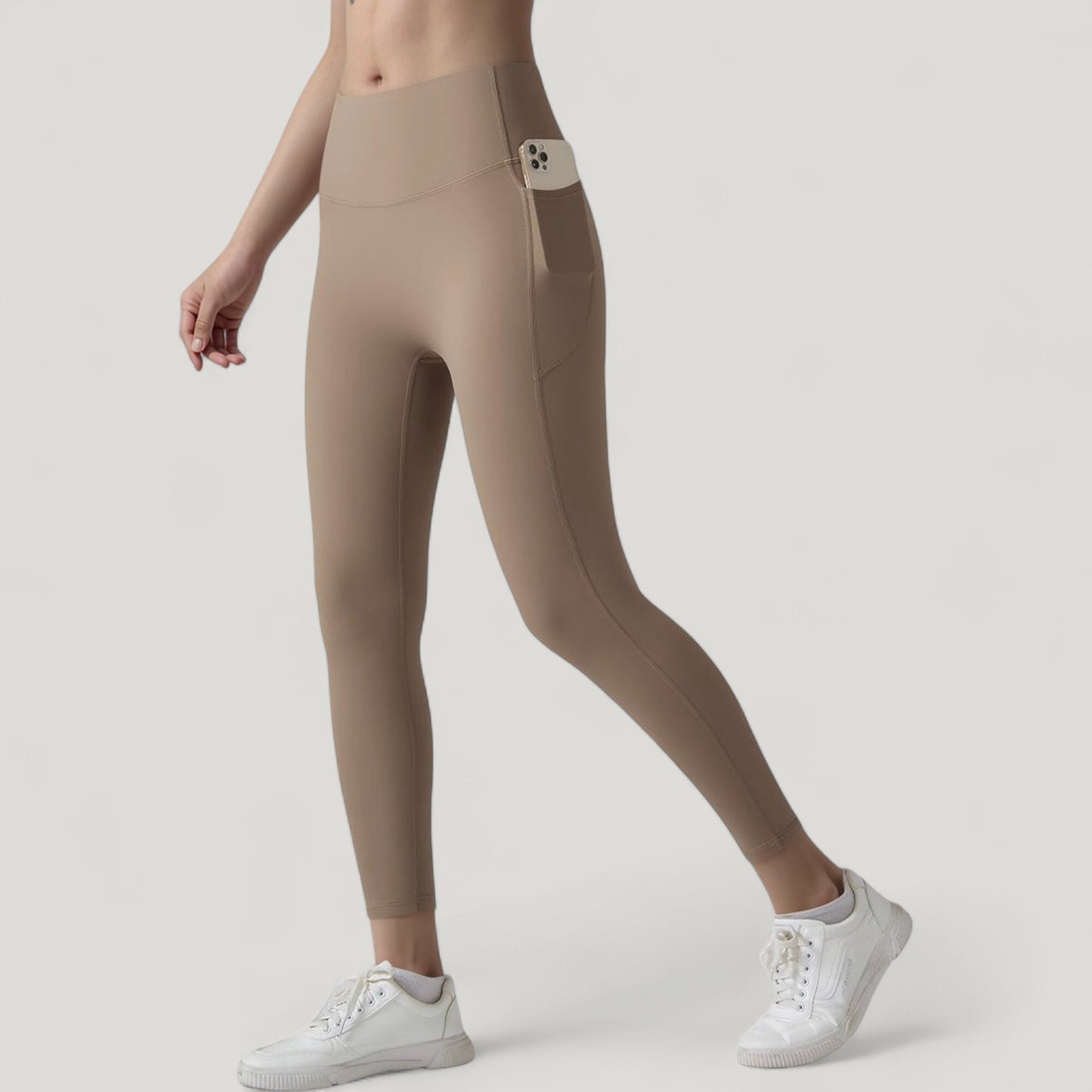 High Waist Leggings with Side Pockets and Seamless Fitted Design for Active and Casual Wear