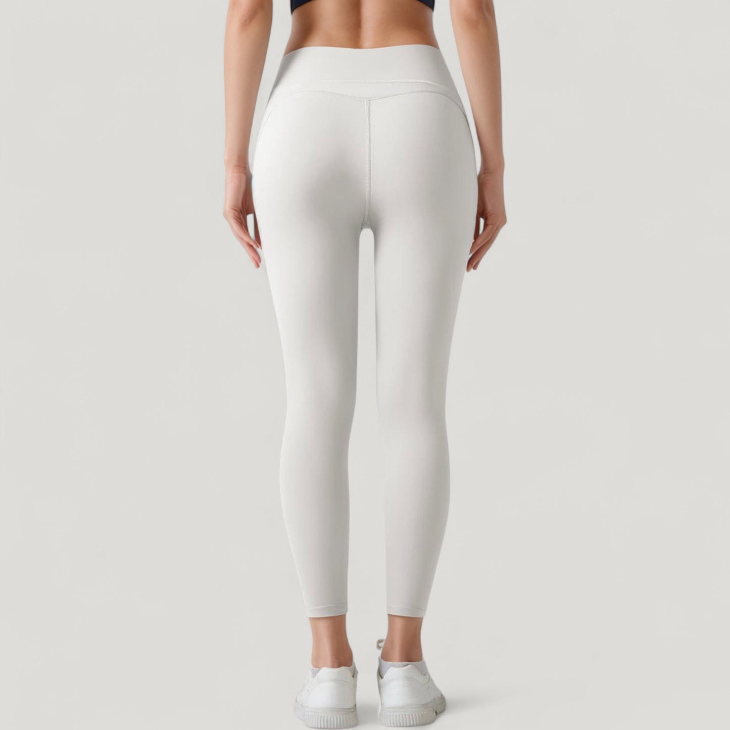 High Waist Leggings with Side Pockets and Seamless Fitted Design for Active and Casual Wear