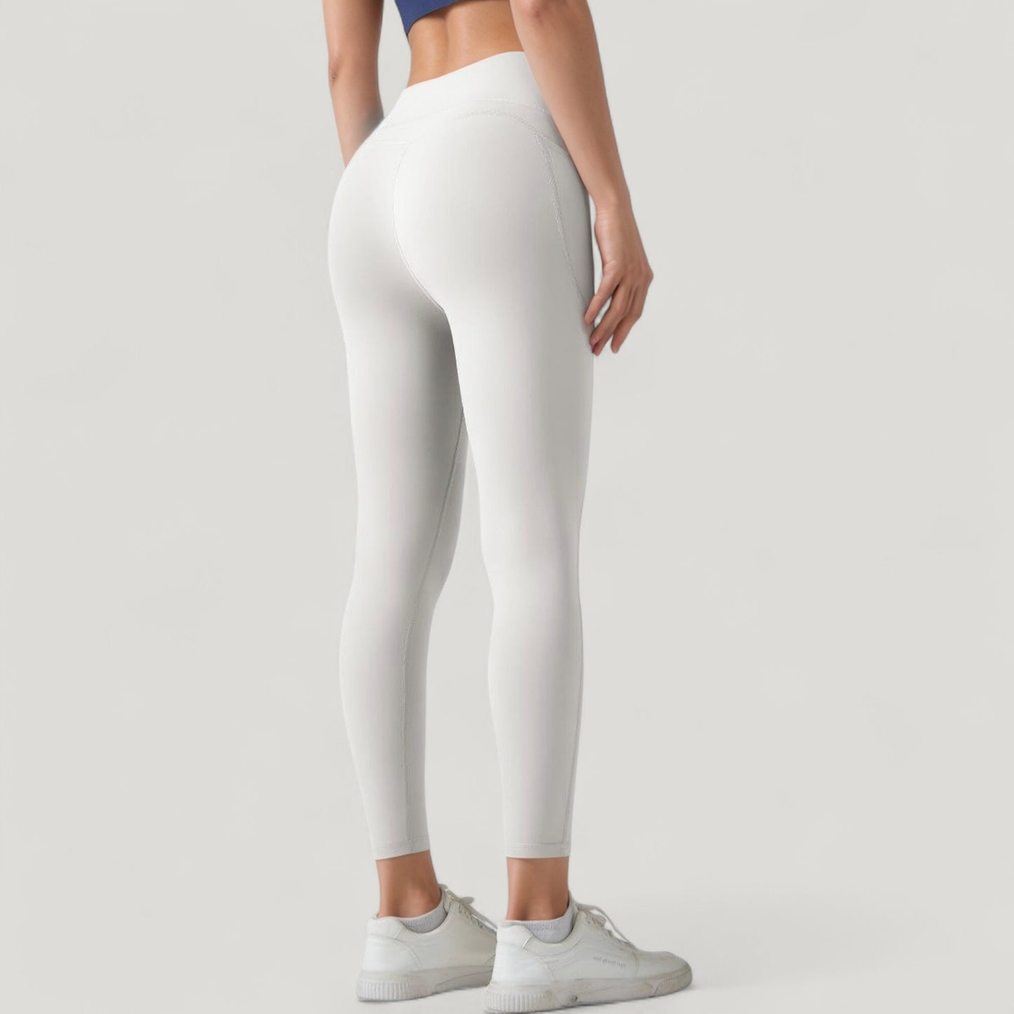 High Waist Leggings with Side Pockets and Seamless Fitted Design for Active and Casual Wear