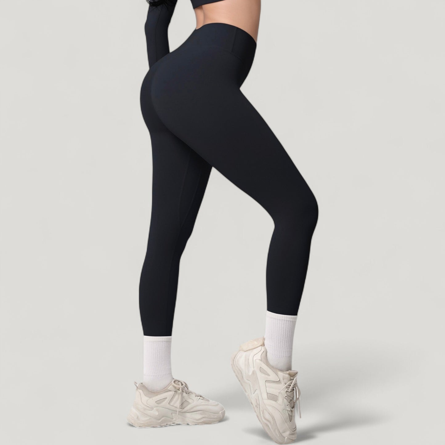 High Waist Leggings with Side Pockets and Seamless Stretch Fabric for Active and Everyday Wear