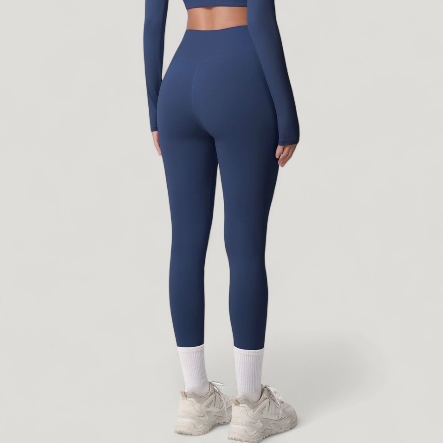 High Waist Leggings with Side Pockets and Seamless Stretch Fabric for Active and Everyday Wear