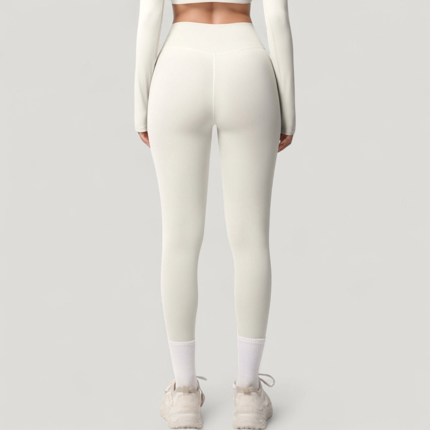 High Waist Leggings with Side Pockets and Seamless Stretch Fabric for Active and Everyday Wear