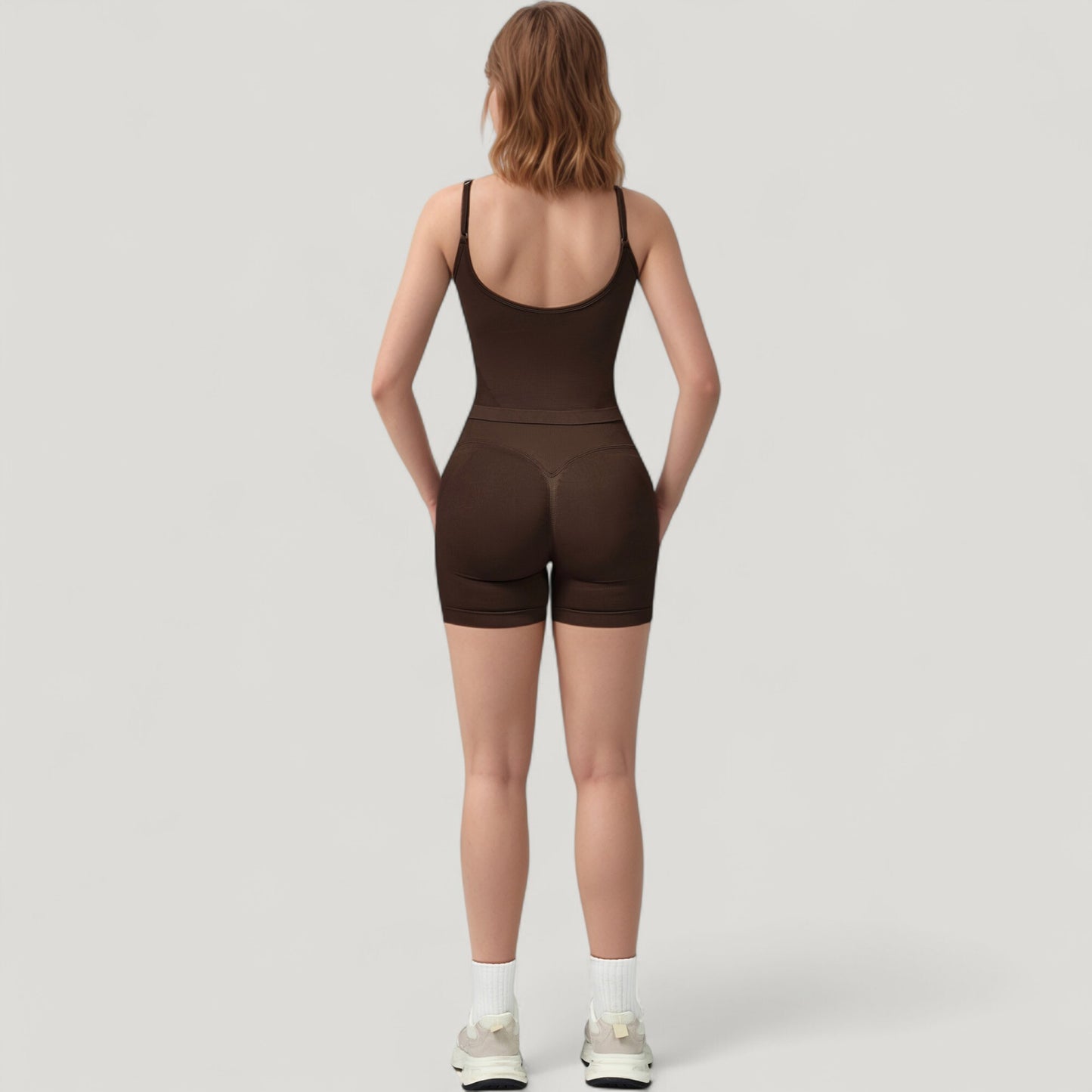Seamless Activewear Tank Top with Adjustable Spaghetti Straps and Fitted Contour Design