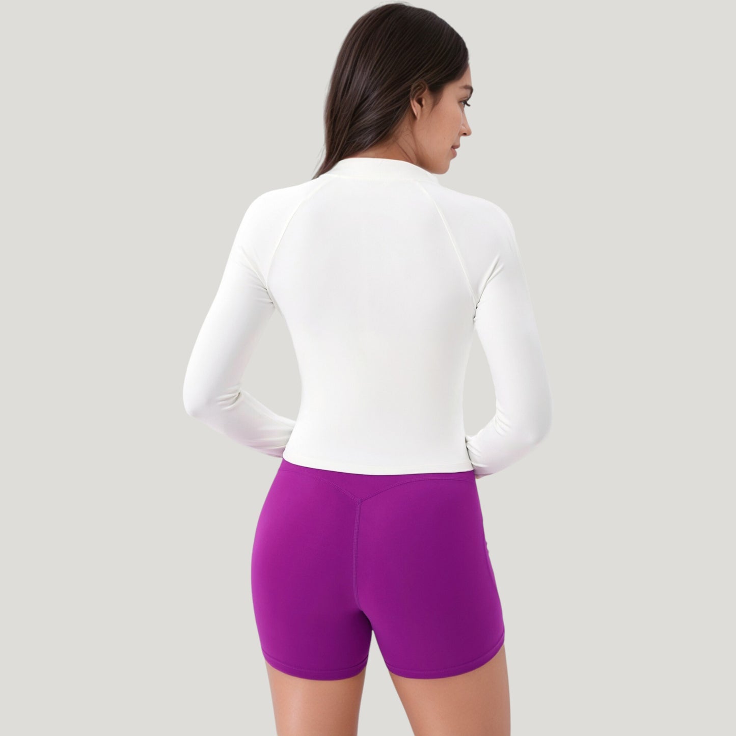Long Sleeve Zip Front Activewear Jacket with Streamlined Fit and Lightweight Performance Fabric