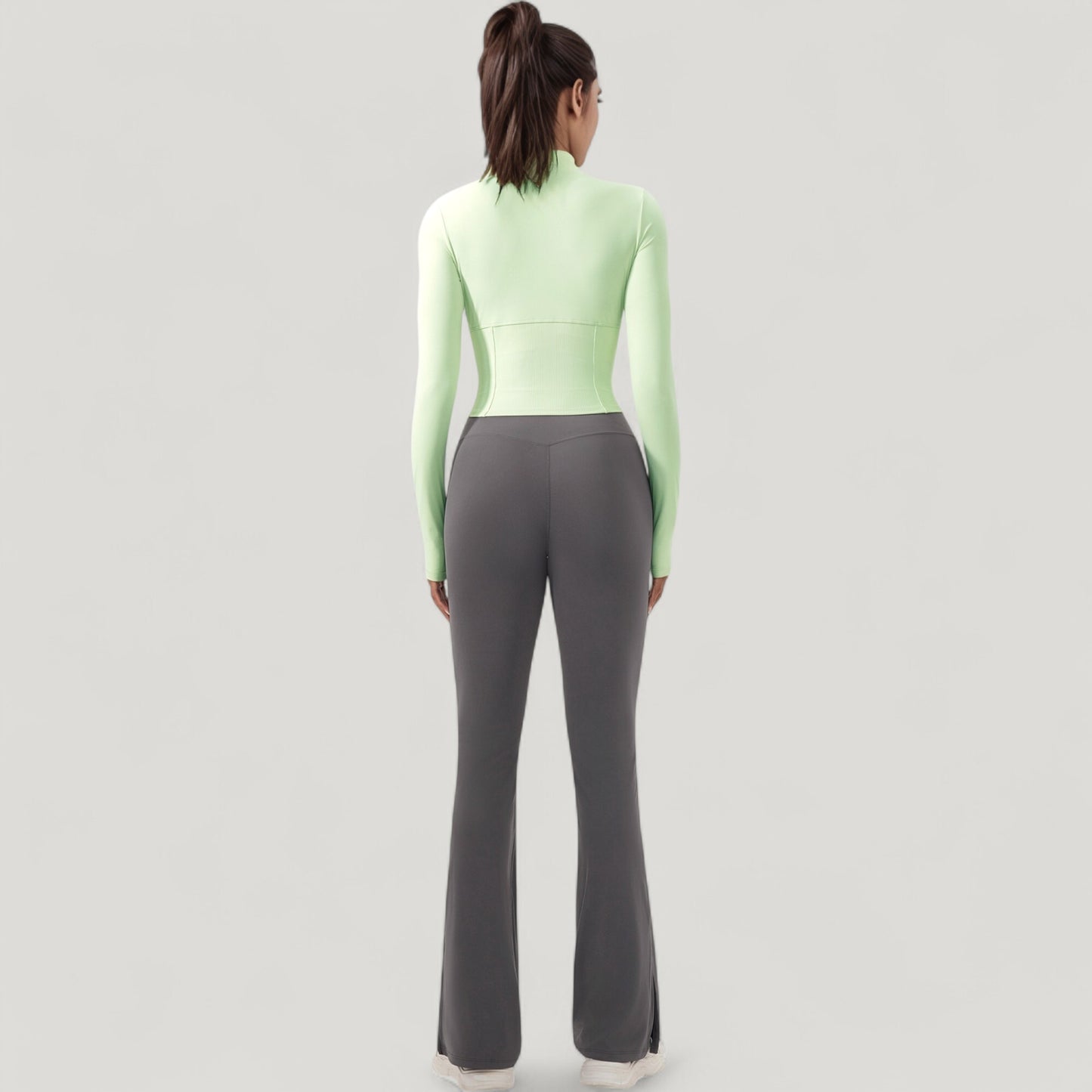 Long Sleeve Zip-Up Cropped Active Jacket with Thumbhole Cuffs and Slim Fit Design