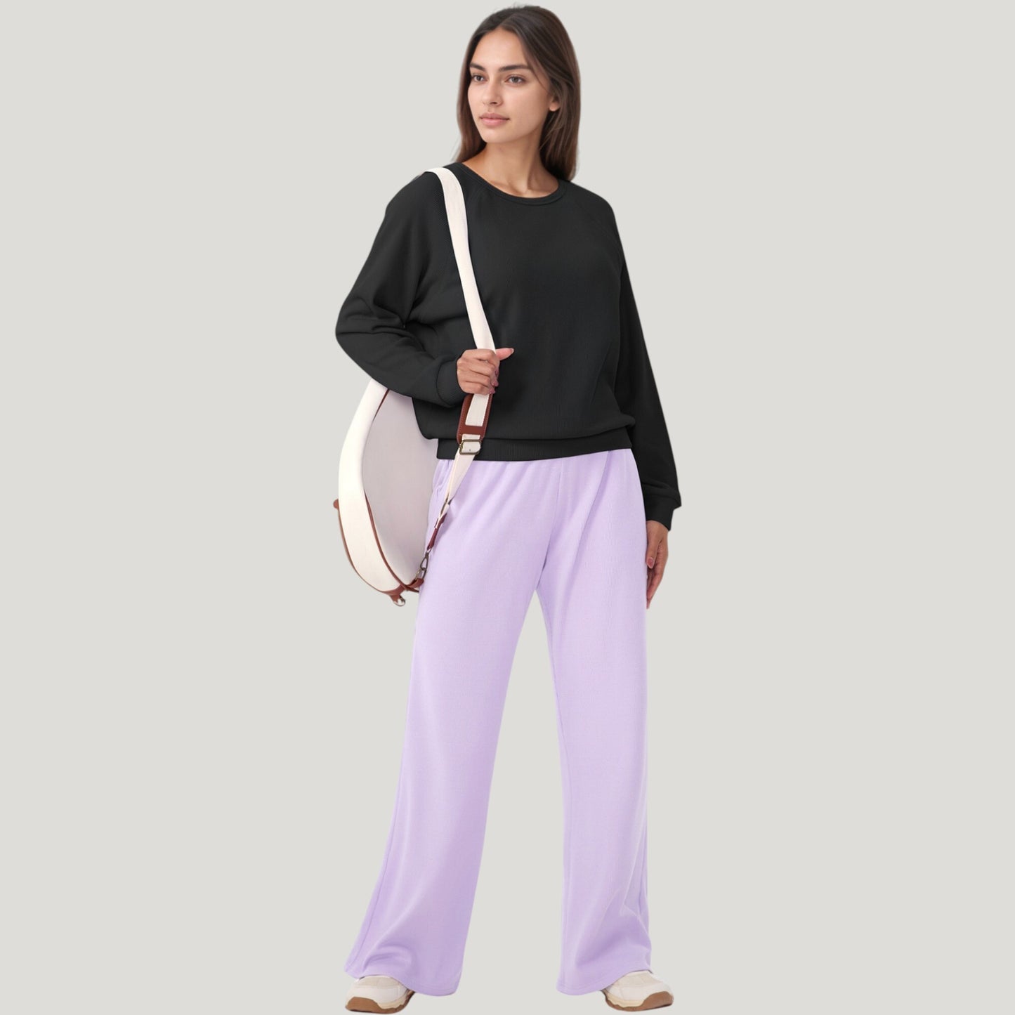 Long Sleeve Crew Neck Pullover Top with Relaxed Fit and Ribbed Cuffs