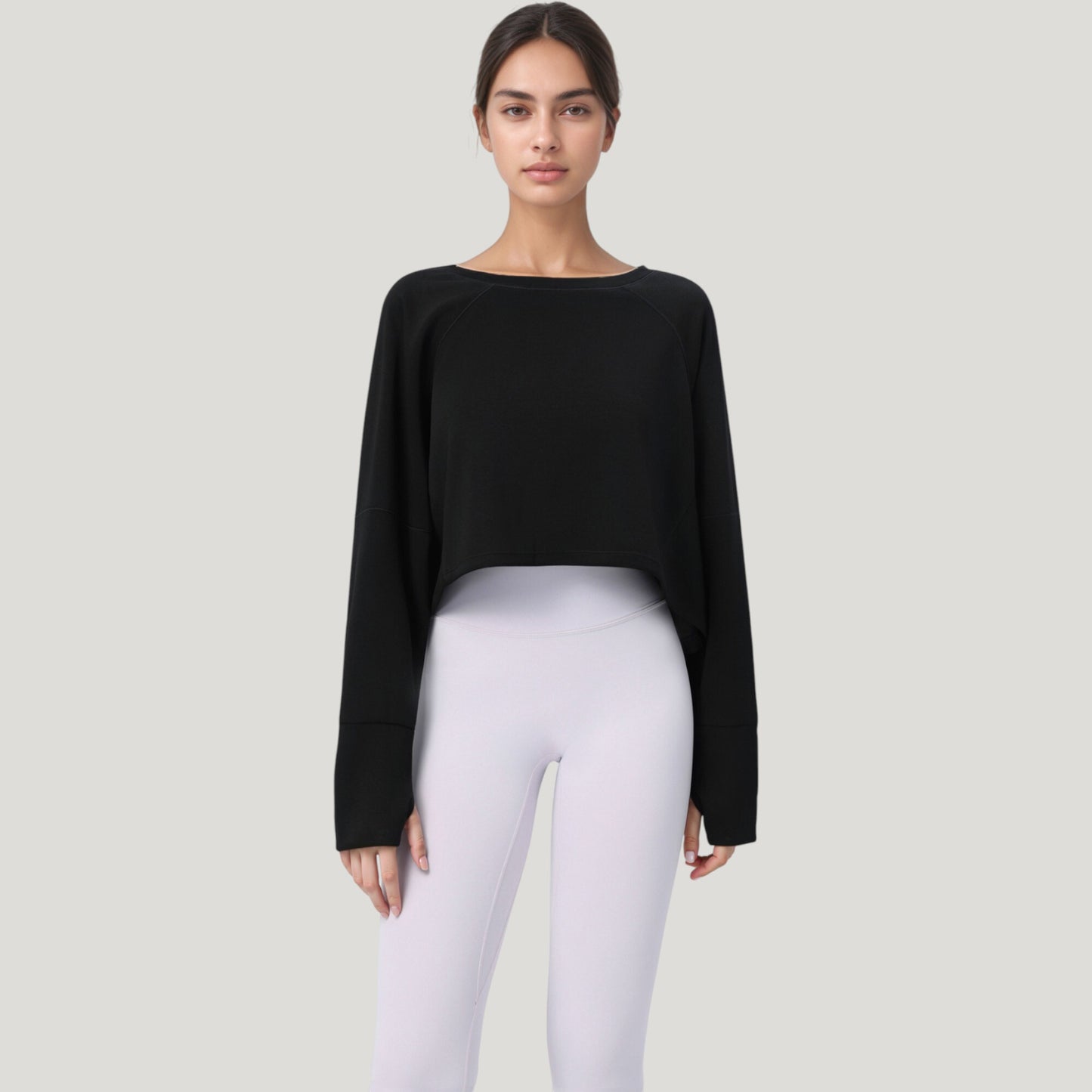 Cropped Long Sleeve Active Top with Relaxed Fit and Crew Neck