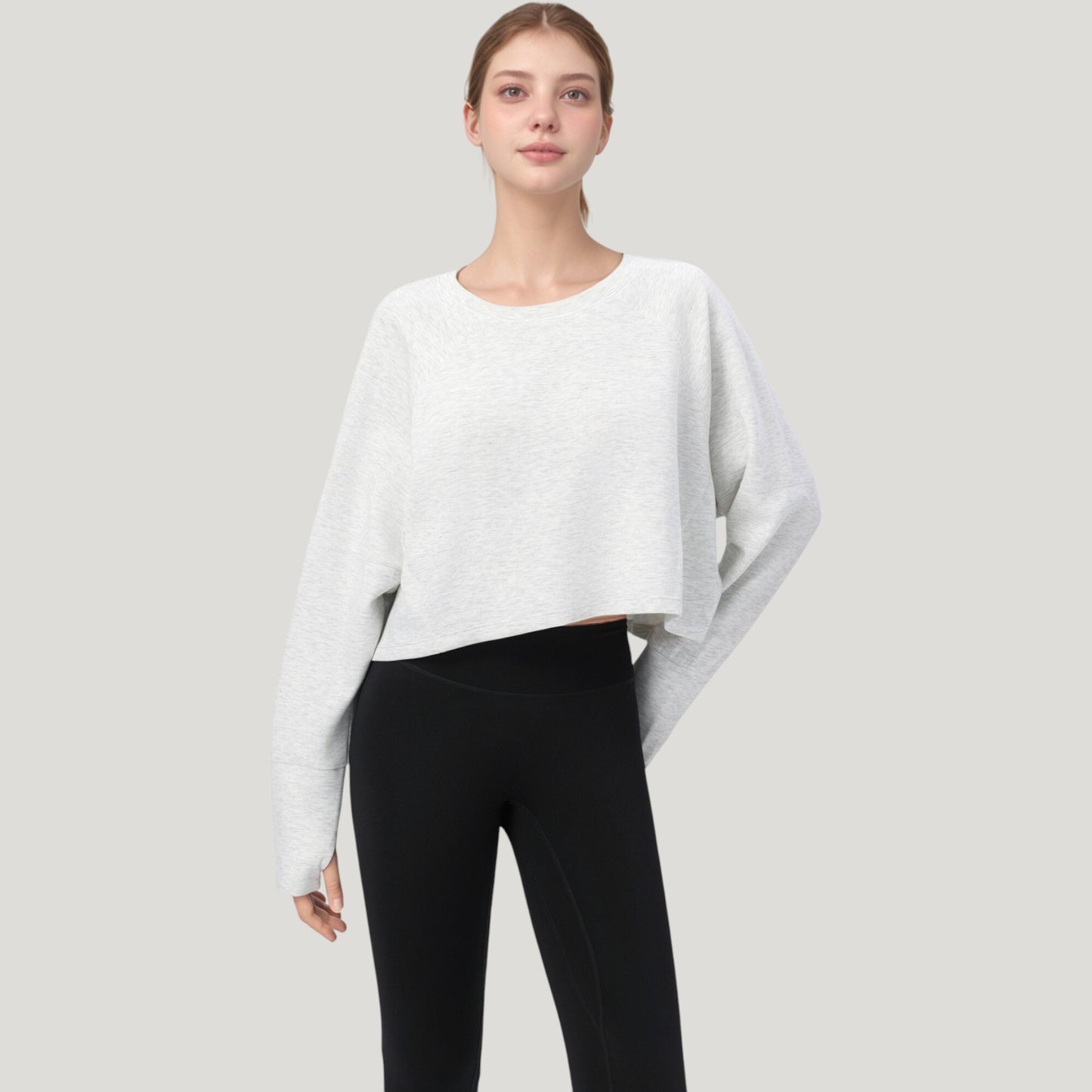 Cropped Long Sleeve Active Top with Relaxed Fit and Crew Neck